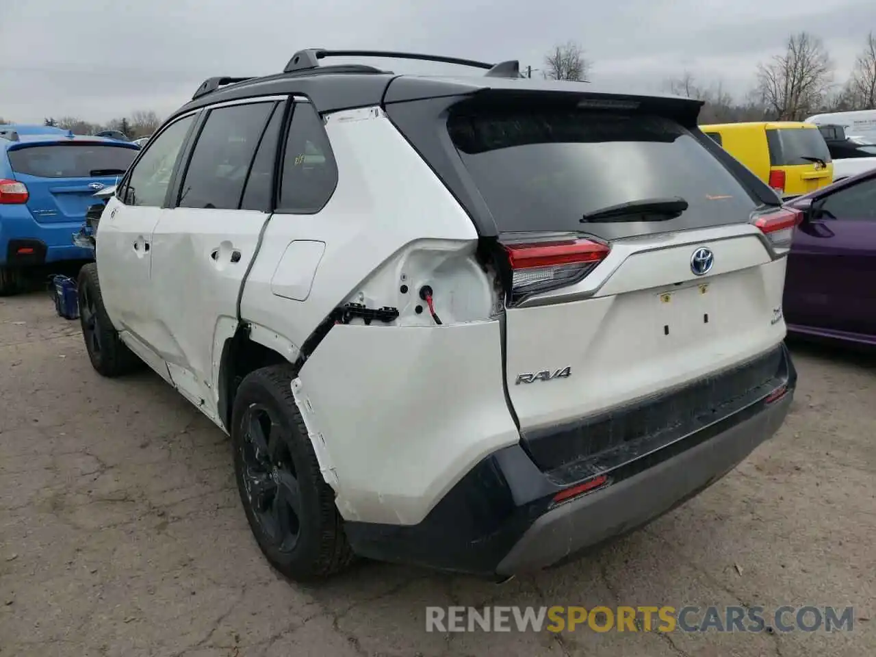 3 Photograph of a damaged car JTMEWRFVXLJ040287 TOYOTA RAV4 2020