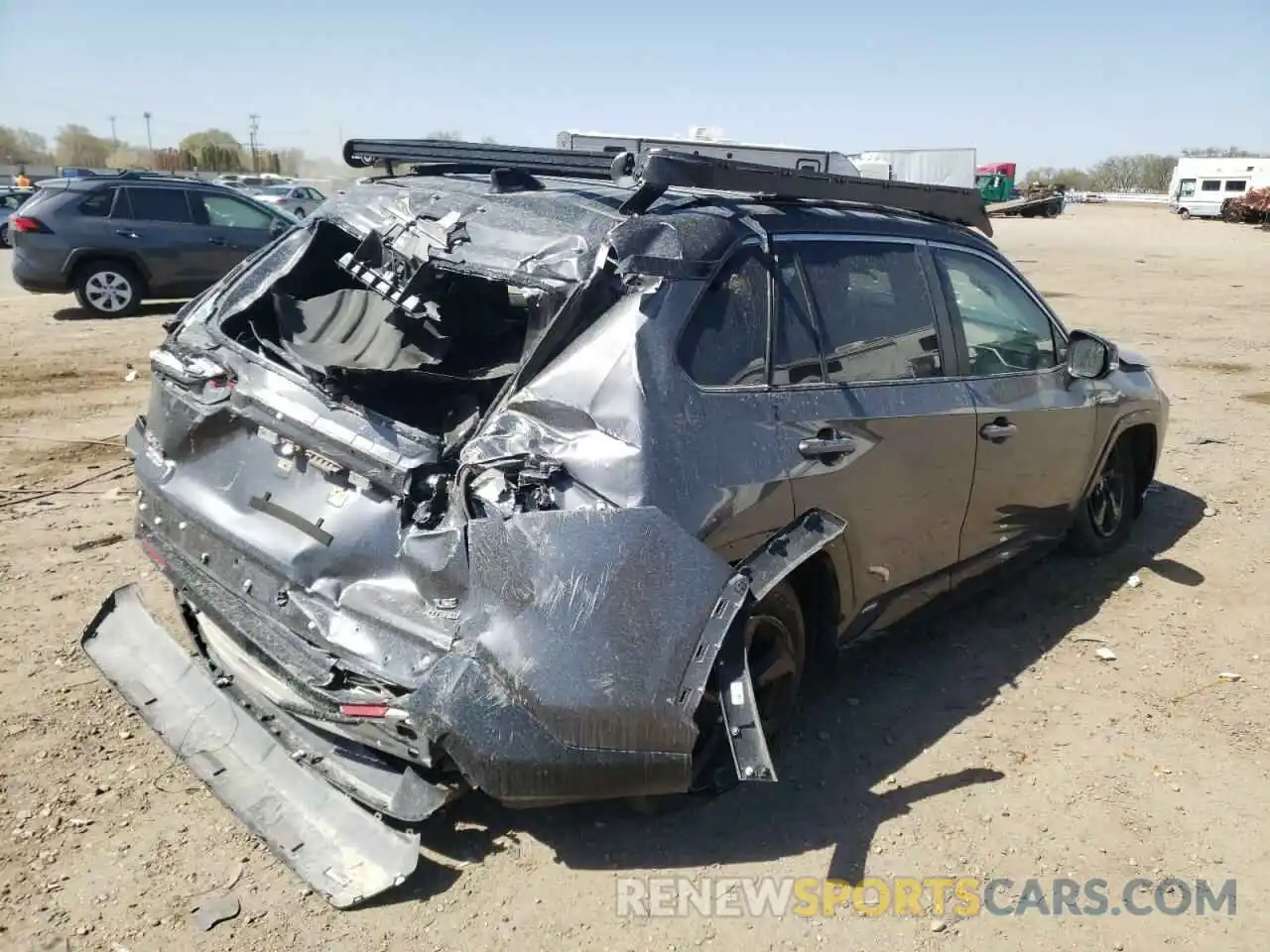 4 Photograph of a damaged car JTMEWRFVXLJ040628 TOYOTA RAV4 2020