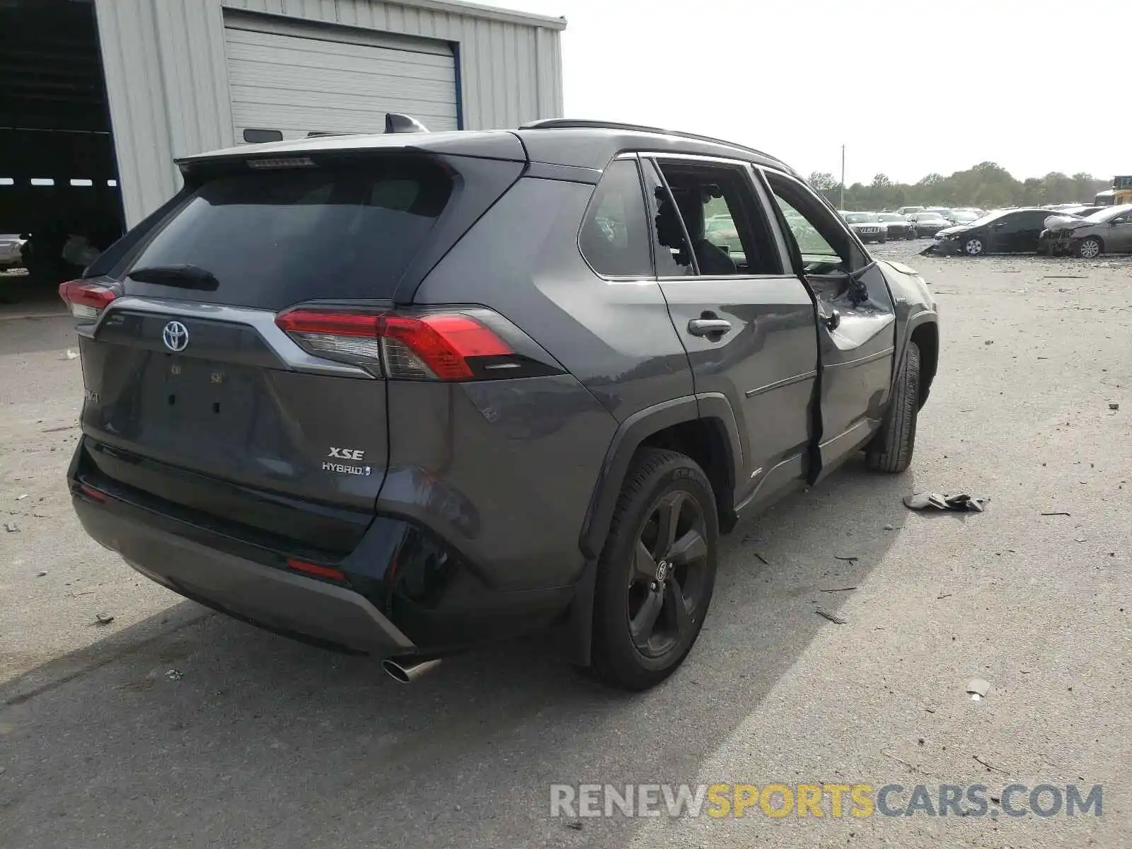 4 Photograph of a damaged car JTMEWRFVXLJ041911 TOYOTA RAV4 2020