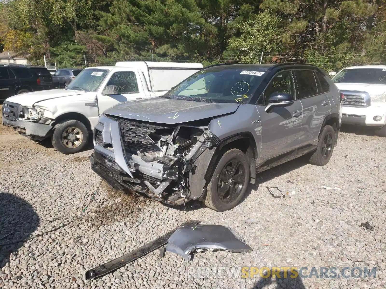 2 Photograph of a damaged car JTMEWRFVXLJ042881 TOYOTA RAV4 2020