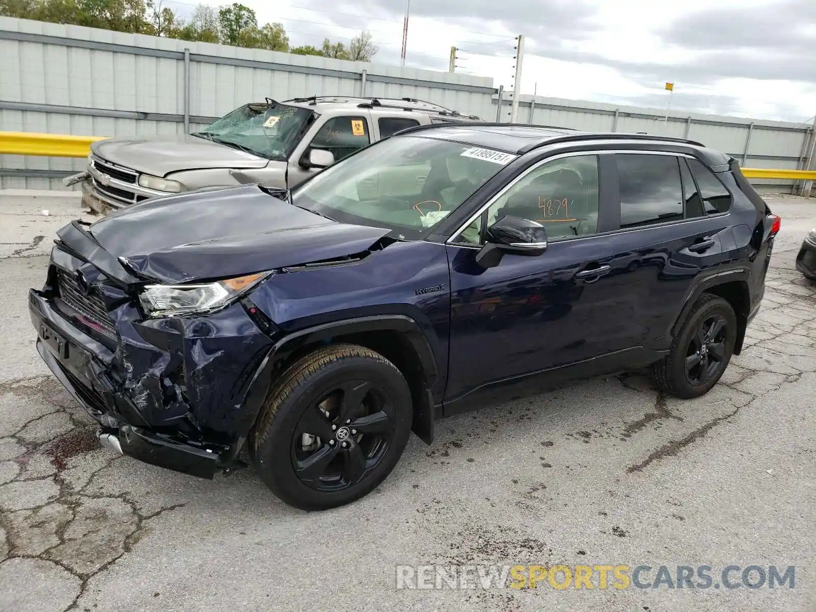 2 Photograph of a damaged car JTMEWRFVXLJ049524 TOYOTA RAV4 2020