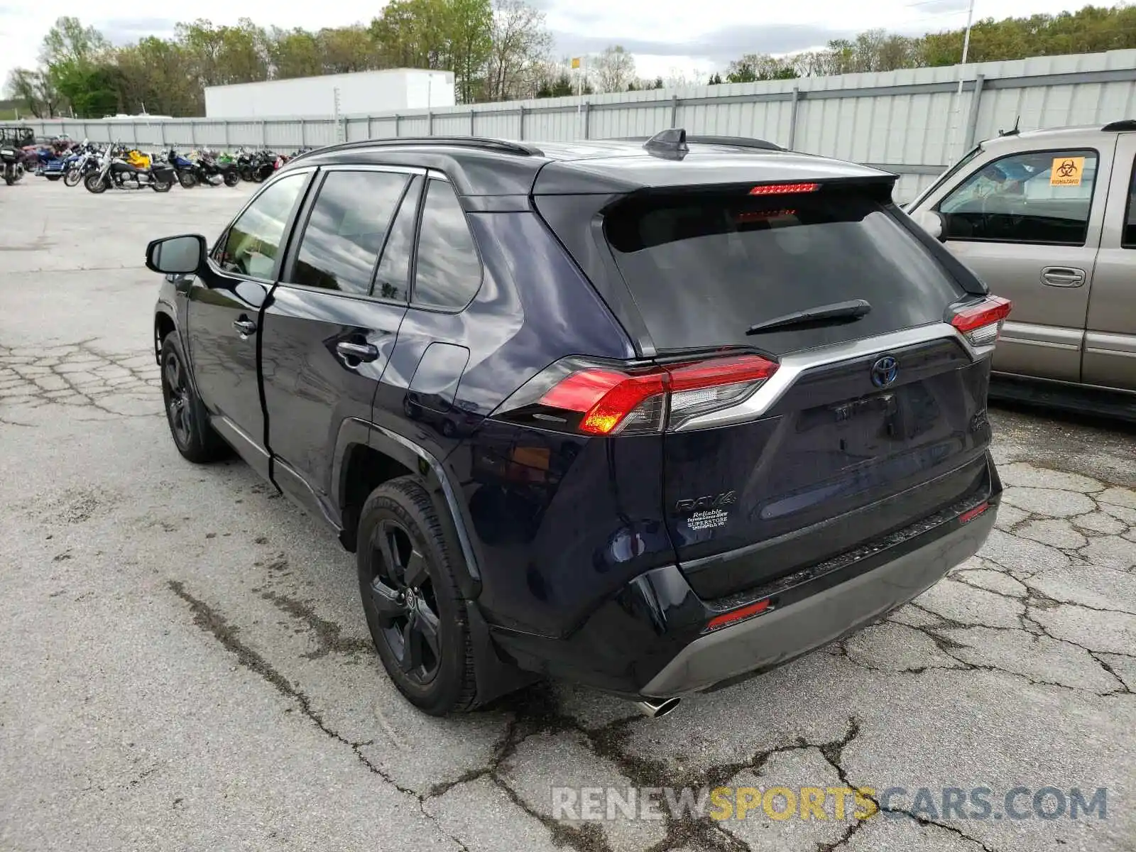 3 Photograph of a damaged car JTMEWRFVXLJ049524 TOYOTA RAV4 2020