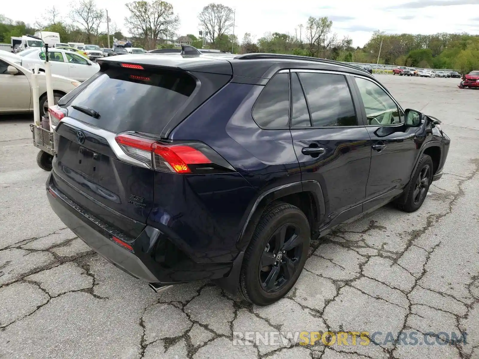 4 Photograph of a damaged car JTMEWRFVXLJ049524 TOYOTA RAV4 2020