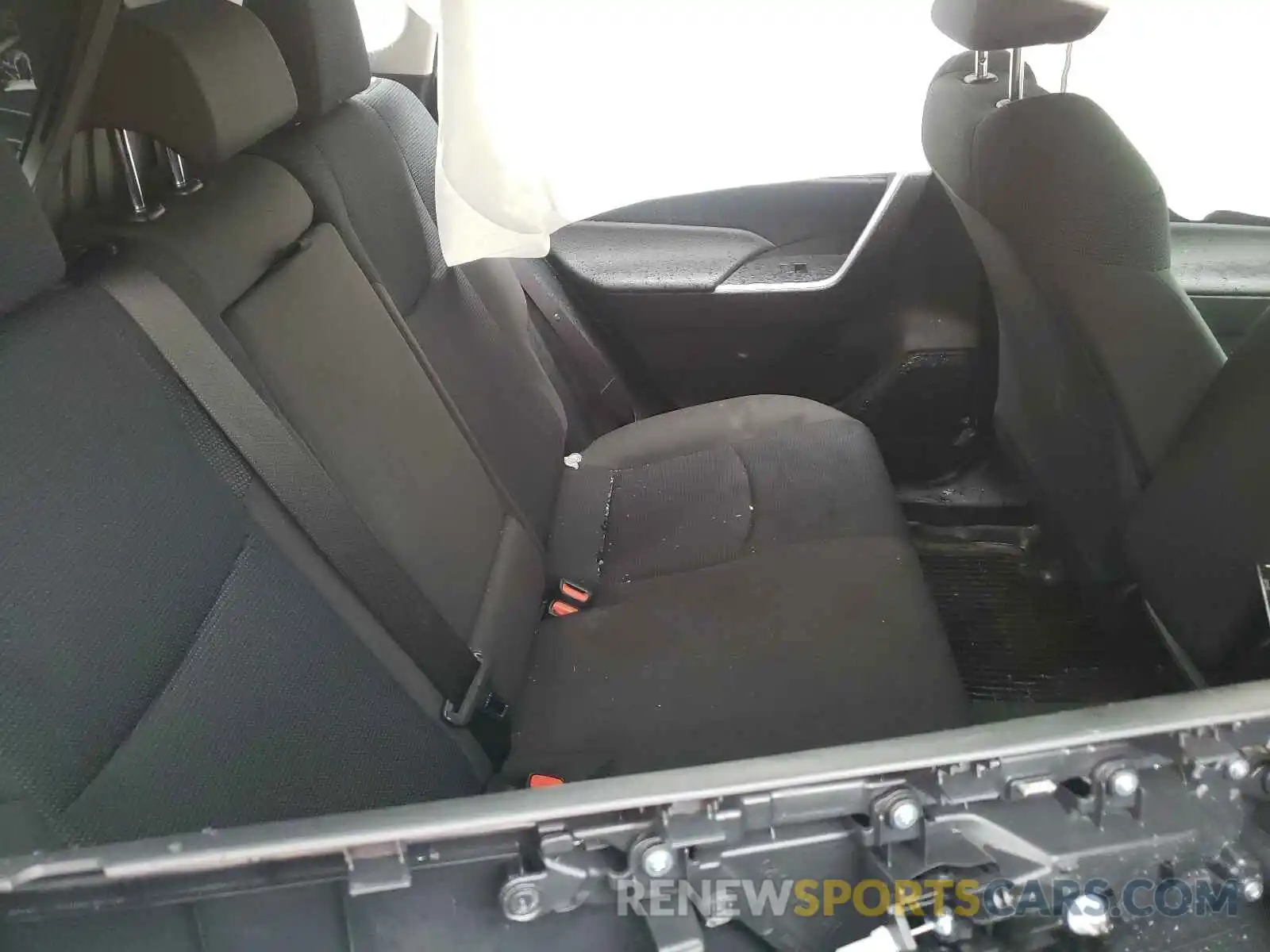 6 Фотография поврежденного автомобиля JTMF1RFV0LD051154 TOYOTA RAV4 2020