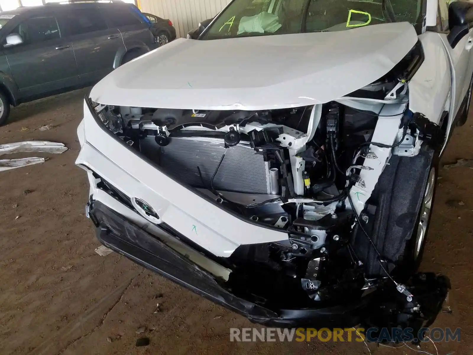 9 Photograph of a damaged car JTMF1RFV0LD054393 TOYOTA RAV4 2020