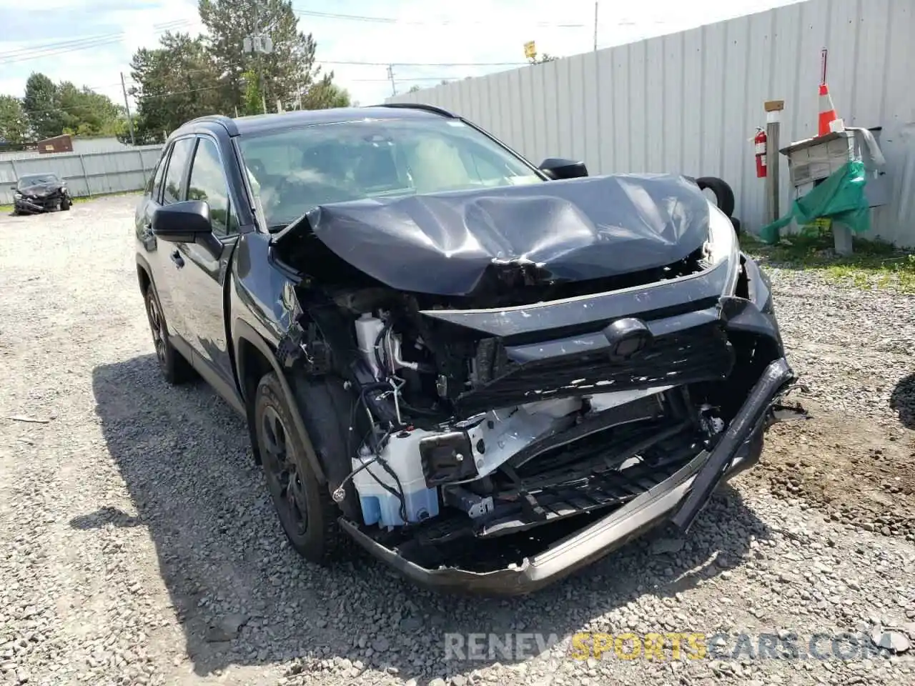 1 Photograph of a damaged car JTMF1RFV0LD058136 TOYOTA RAV4 2020