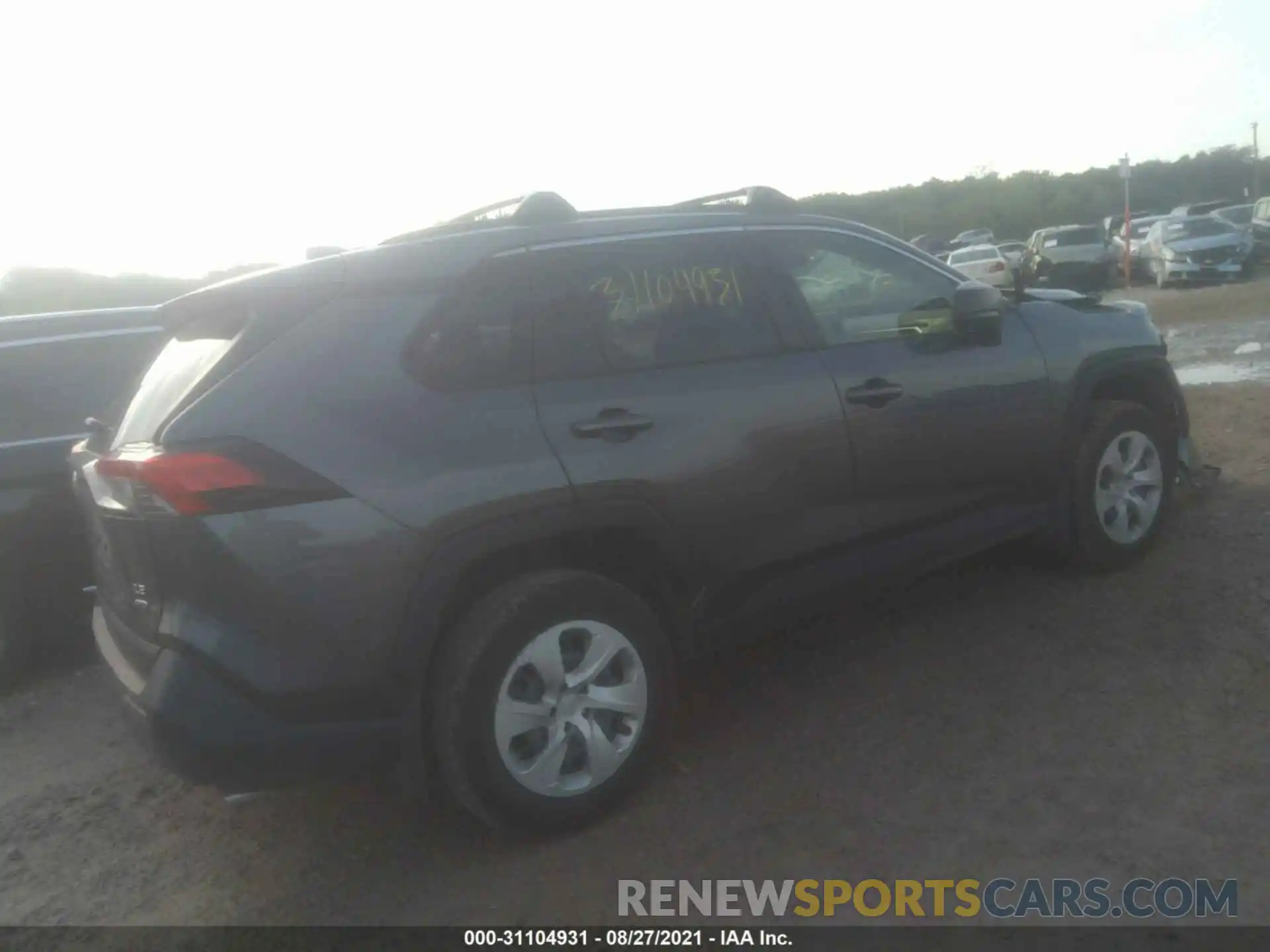 4 Photograph of a damaged car JTMF1RFV0LD527225 TOYOTA RAV4 2020