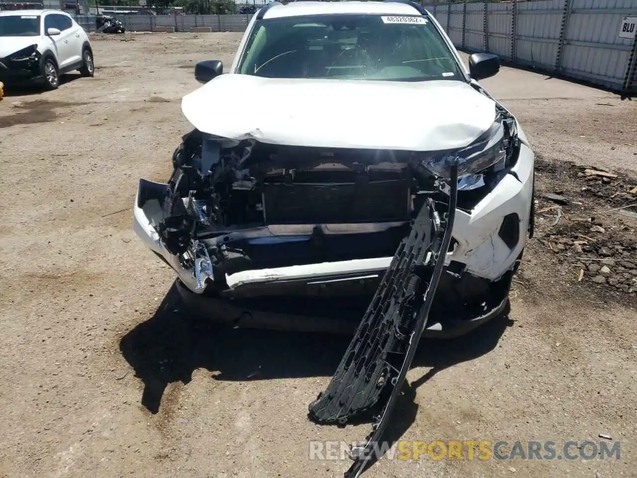 9 Photograph of a damaged car JTMF1RFV1LD060297 TOYOTA RAV4 2020