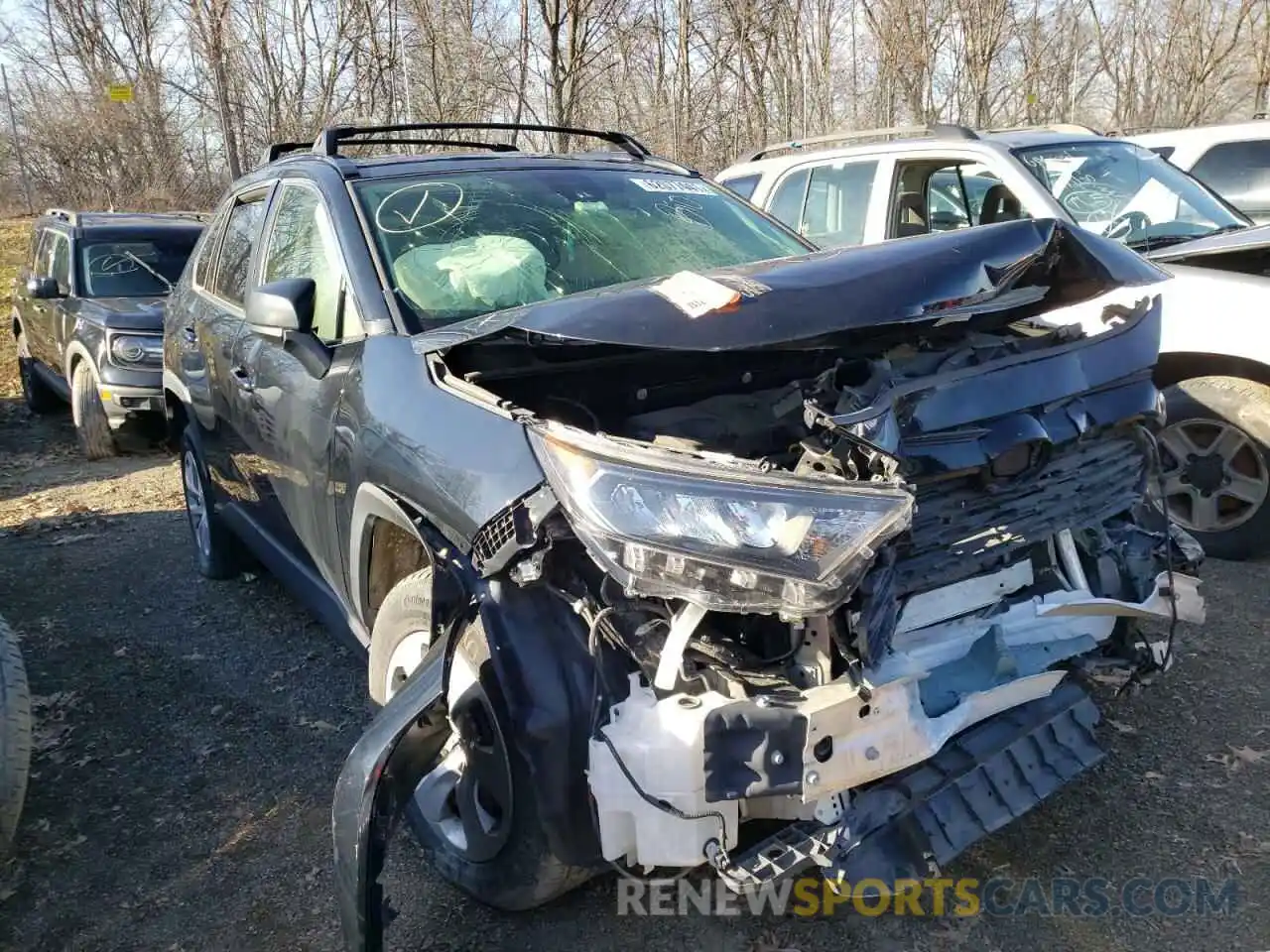 1 Photograph of a damaged car JTMF1RFV1LD530179 TOYOTA RAV4 2020