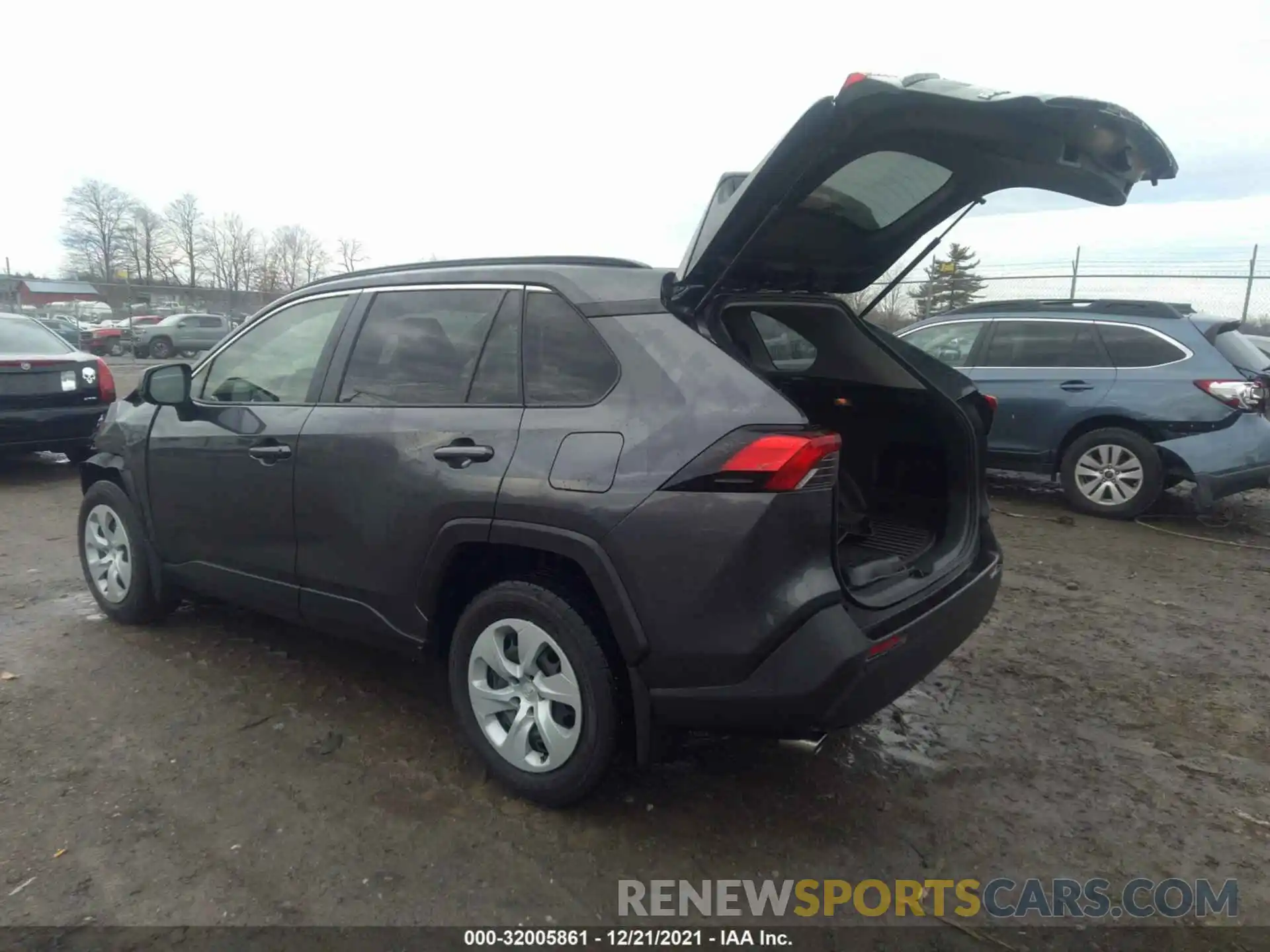 3 Photograph of a damaged car JTMF1RFV3LD051102 TOYOTA RAV4 2020