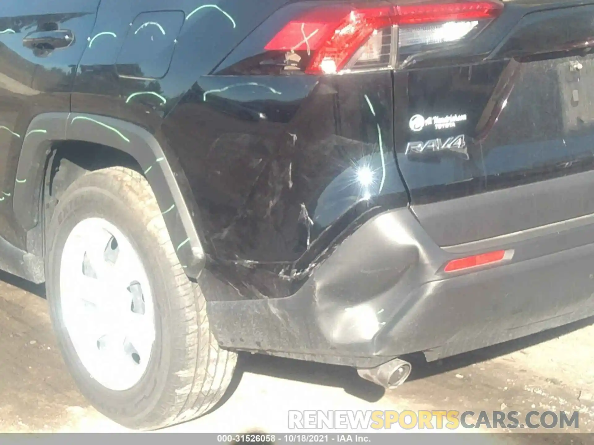 12 Photograph of a damaged car JTMF1RFV3LD053626 TOYOTA RAV4 2020