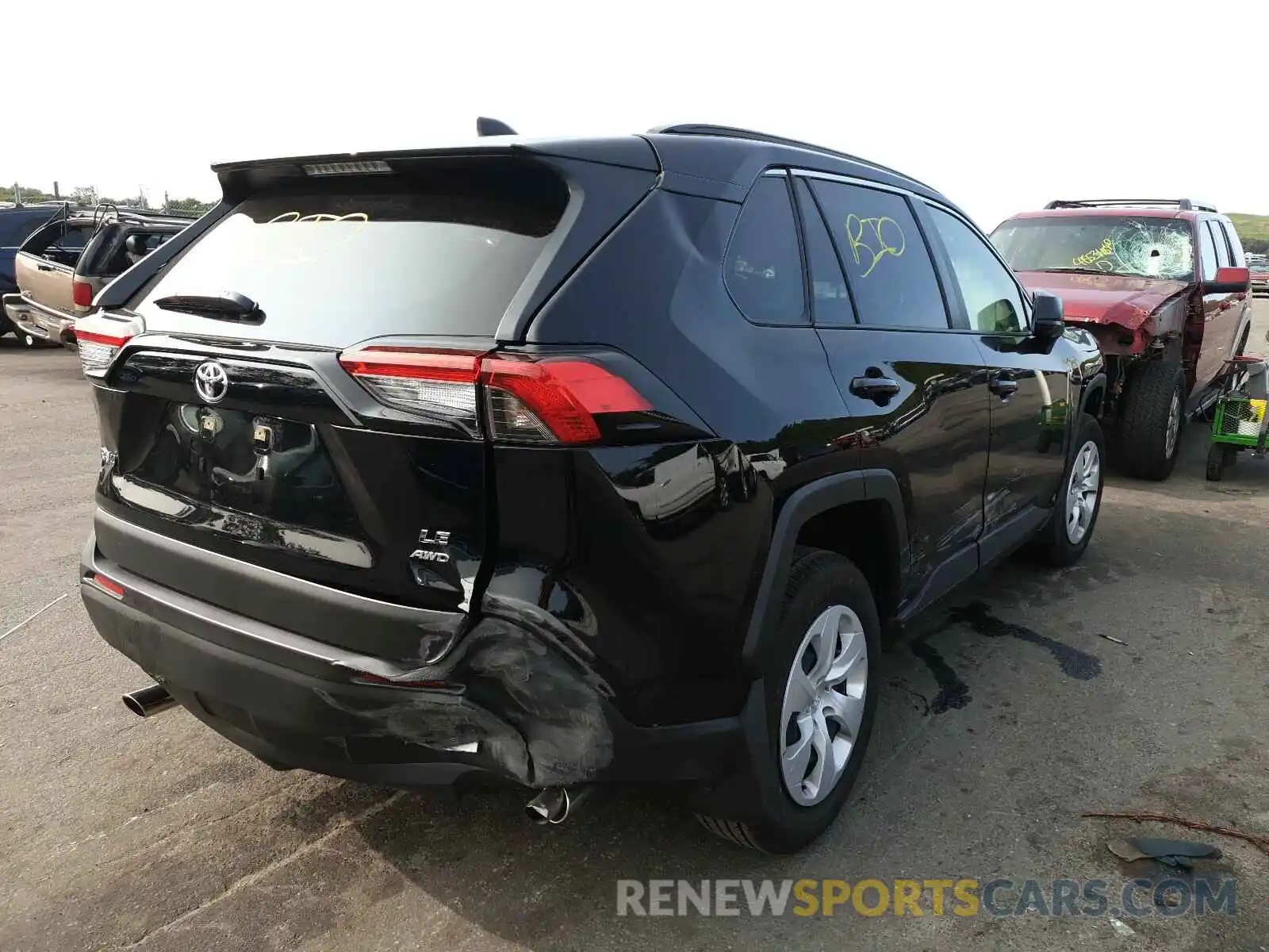 4 Photograph of a damaged car JTMF1RFV4LD056759 TOYOTA RAV4 2020