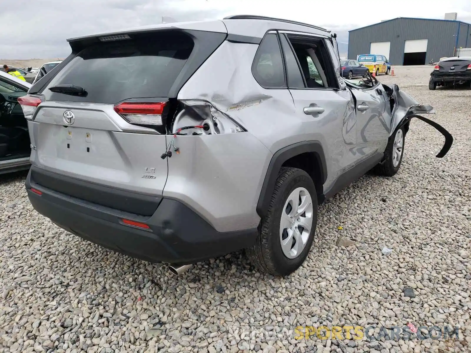 4 Фотография поврежденного автомобиля JTMF1RFV4LD060780 TOYOTA RAV4 2020