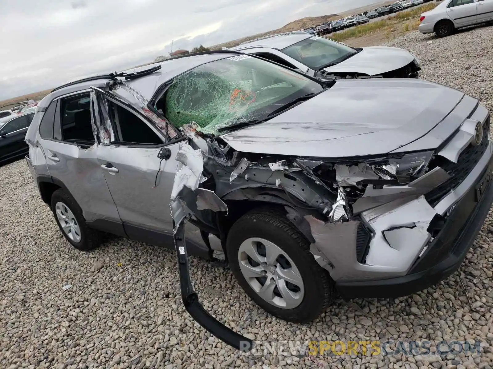 9 Photograph of a damaged car JTMF1RFV4LD060780 TOYOTA RAV4 2020