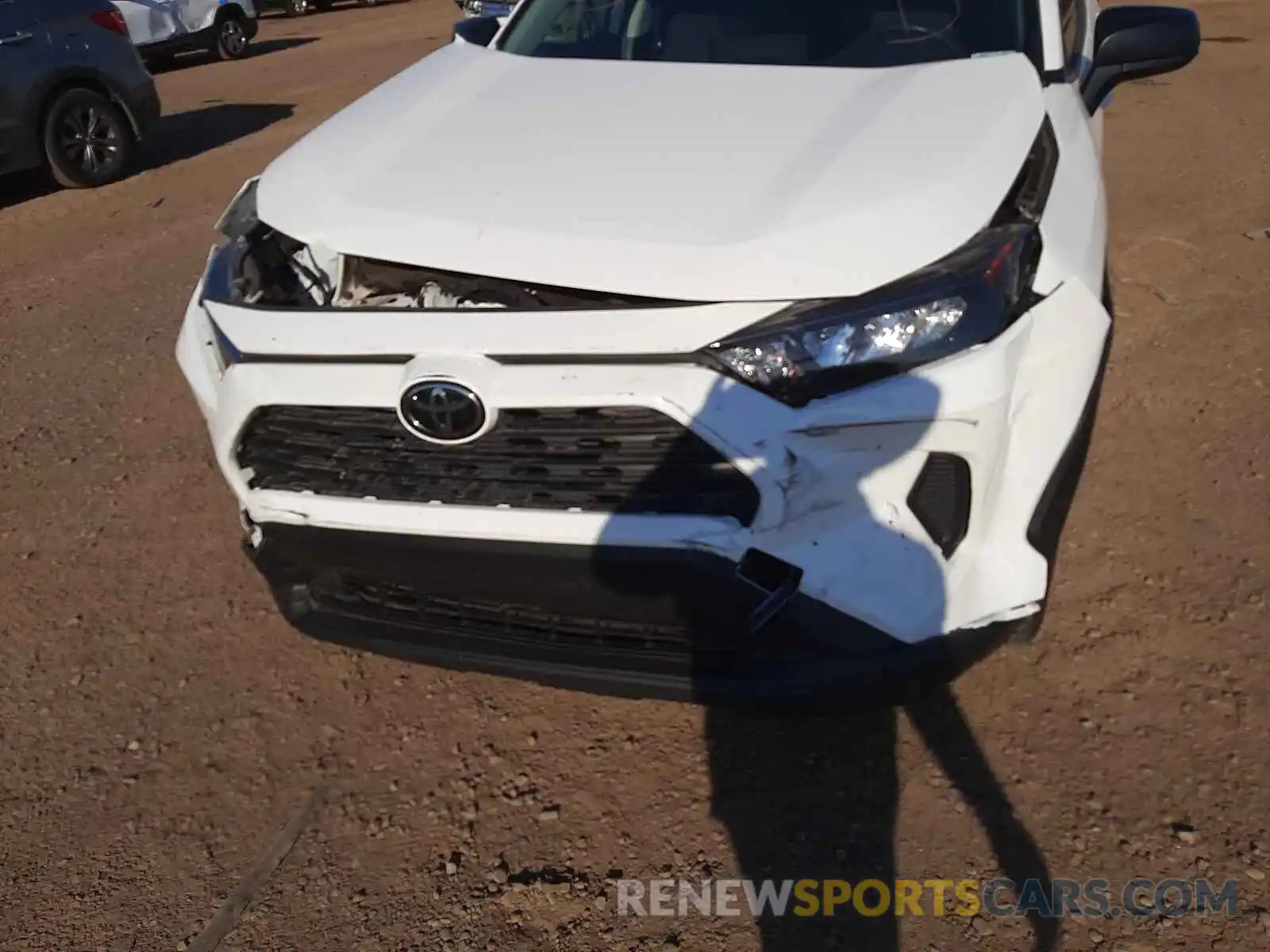 9 Photograph of a damaged car JTMF1RFV8LD050527 TOYOTA RAV4 2020