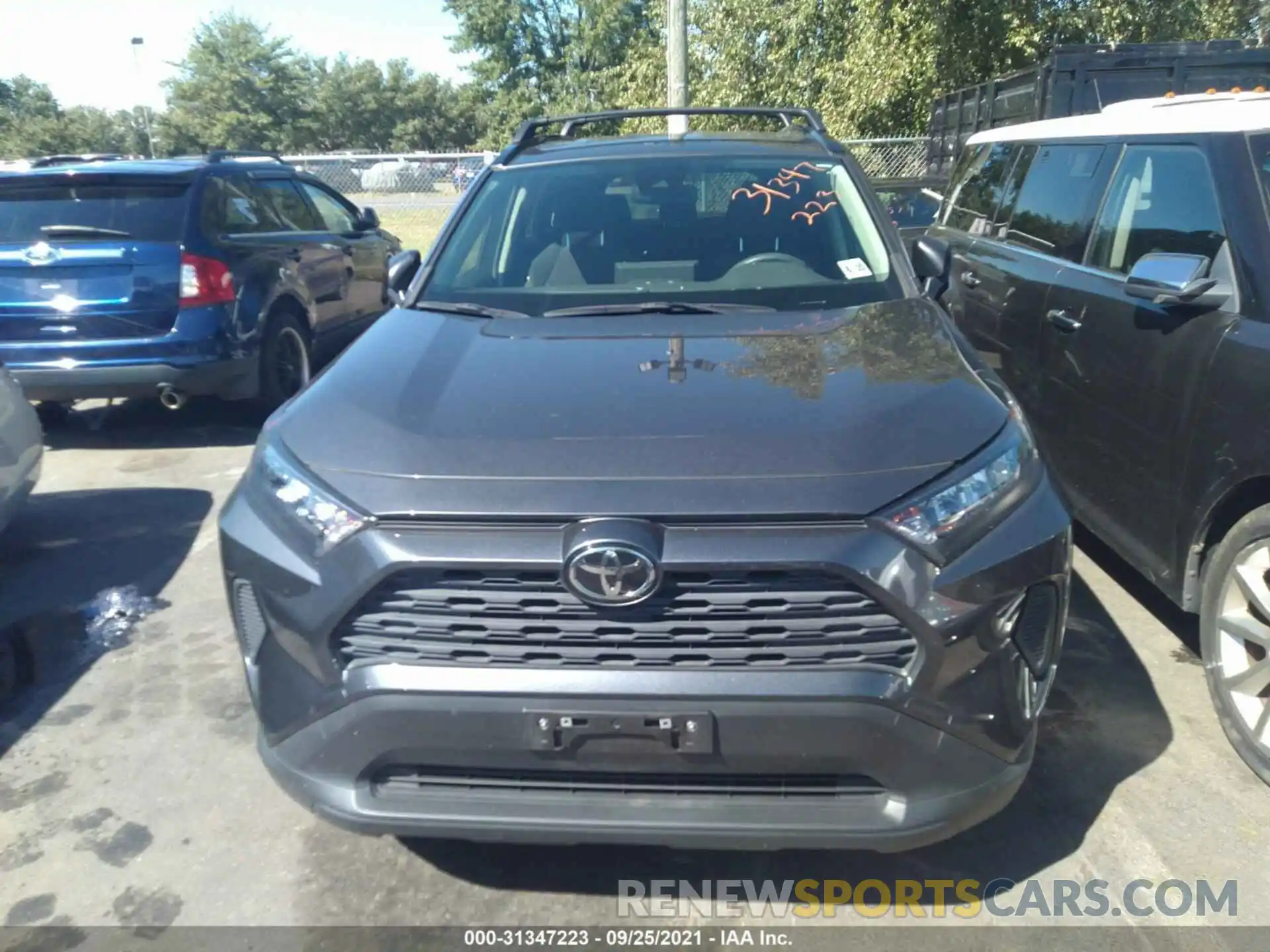 6 Photograph of a damaged car JTMF1RFV8LD063956 TOYOTA RAV4 2020