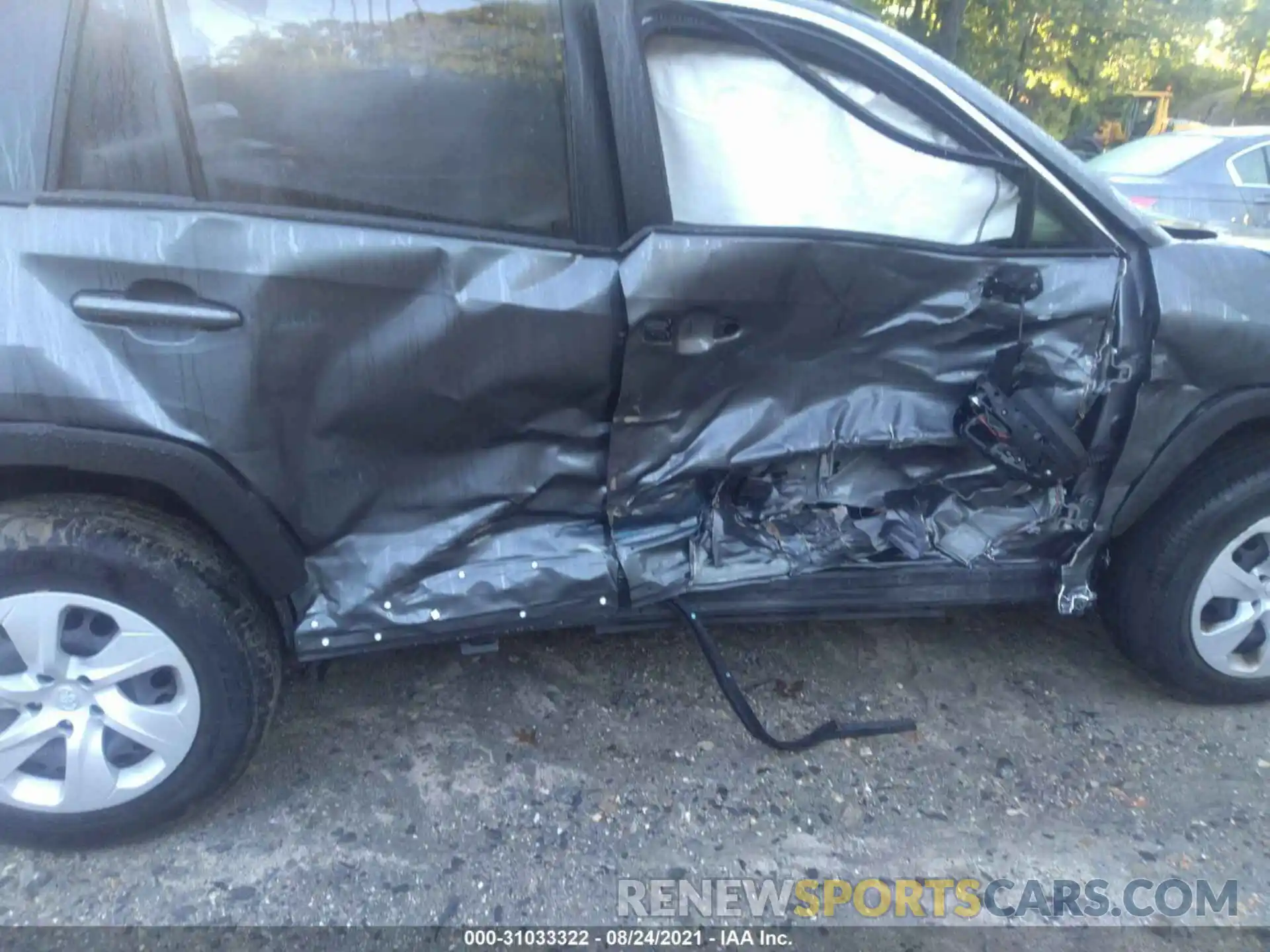 6 Photograph of a damaged car JTMF1RFV9LD051038 TOYOTA RAV4 2020