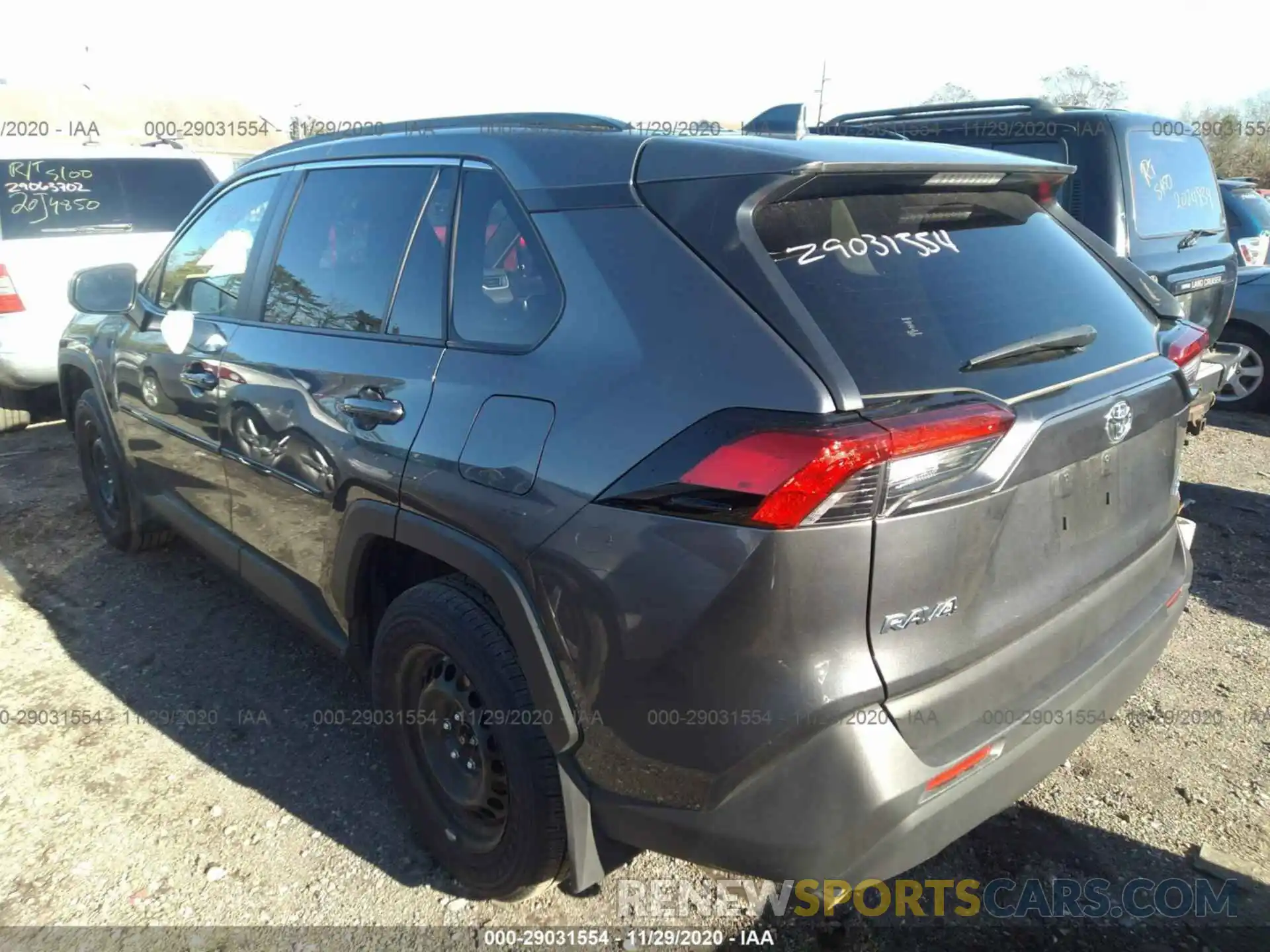 3 Фотография поврежденного автомобиля JTMF1RFV9LD056854 TOYOTA RAV4 2020