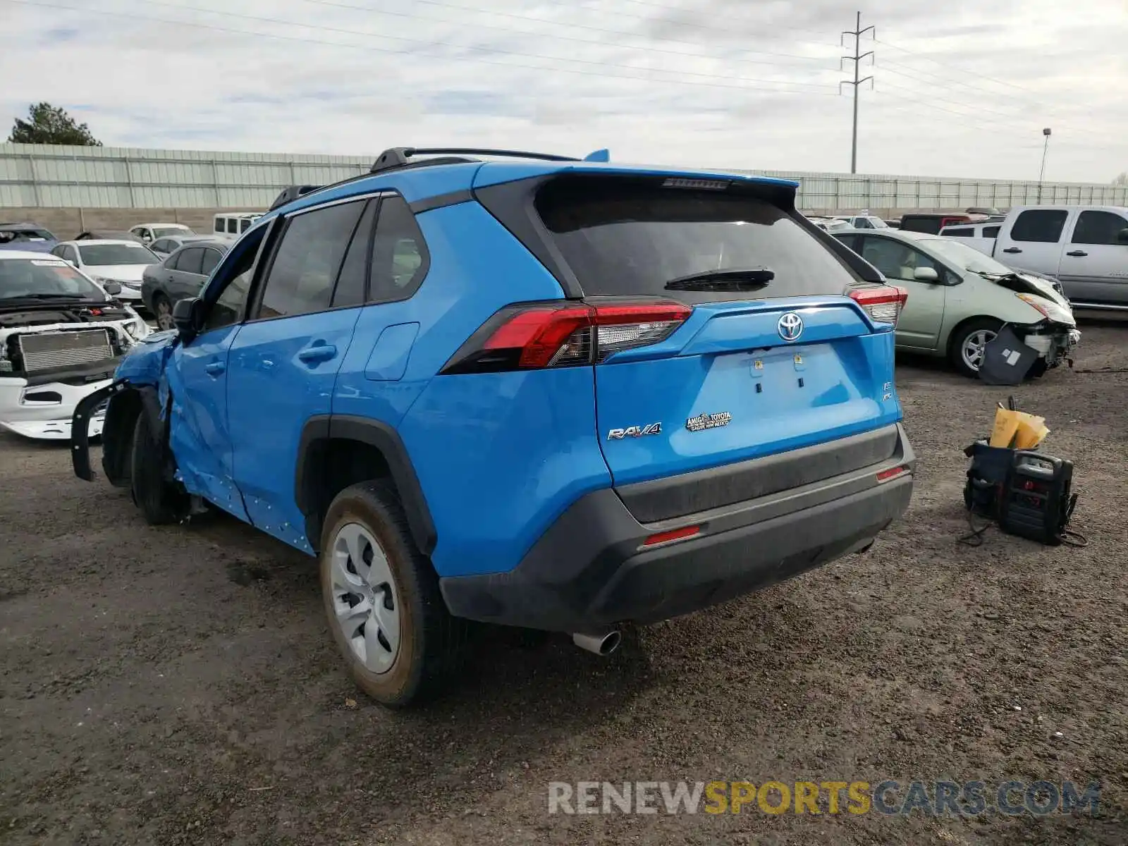 3 Photograph of a damaged car JTMF1RFVXLD051033 TOYOTA RAV4 2020