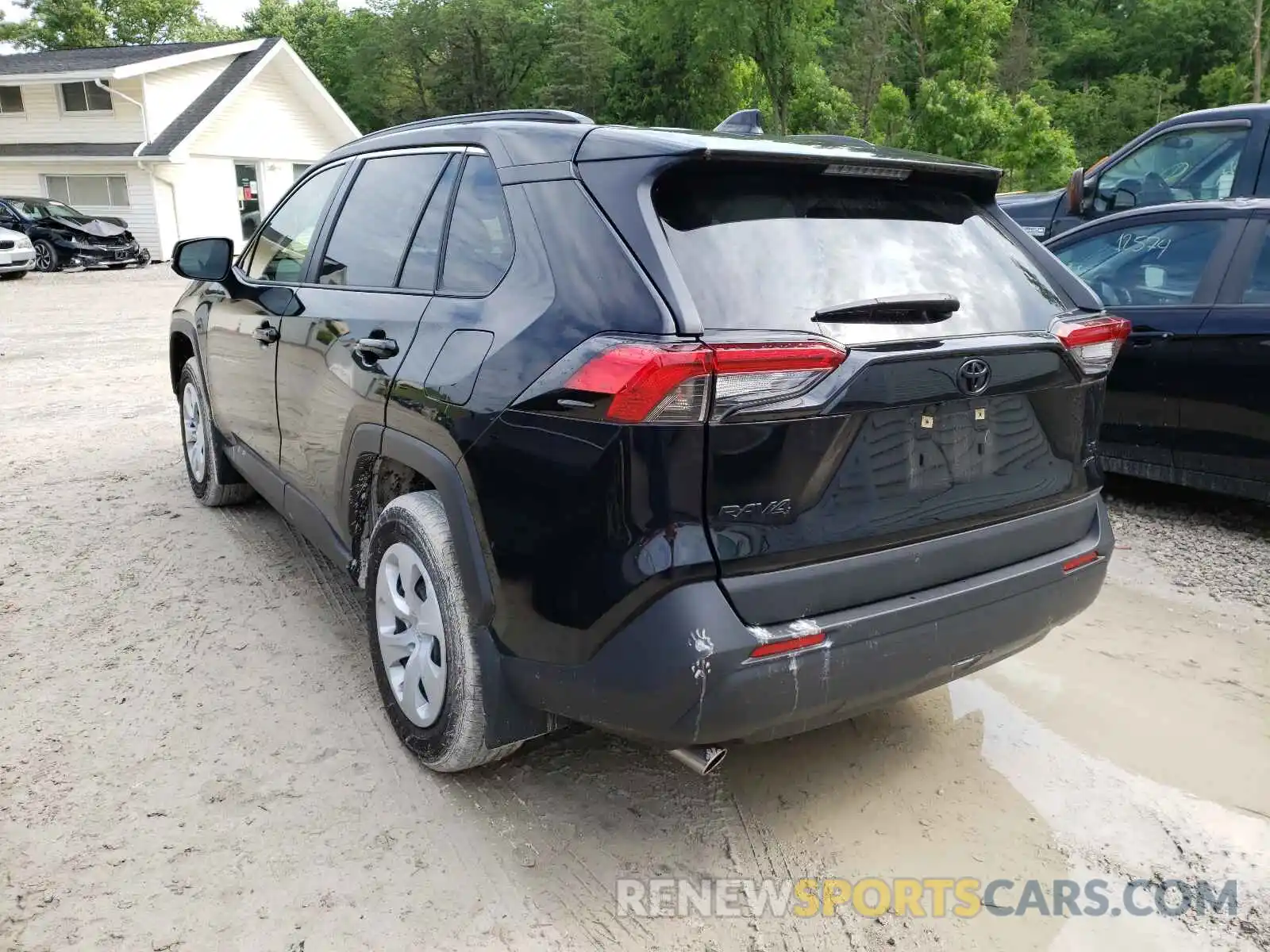 3 Photograph of a damaged car JTMG1RFV0LD047710 TOYOTA RAV4 2020