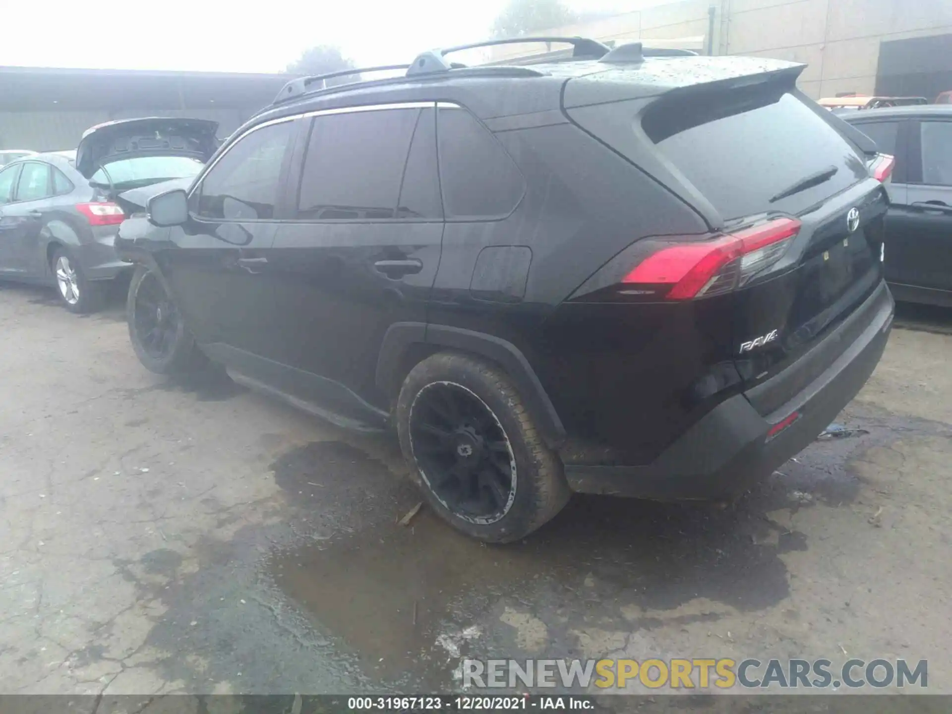 3 Фотография поврежденного автомобиля JTMG1RFV2LD058174 TOYOTA RAV4 2020