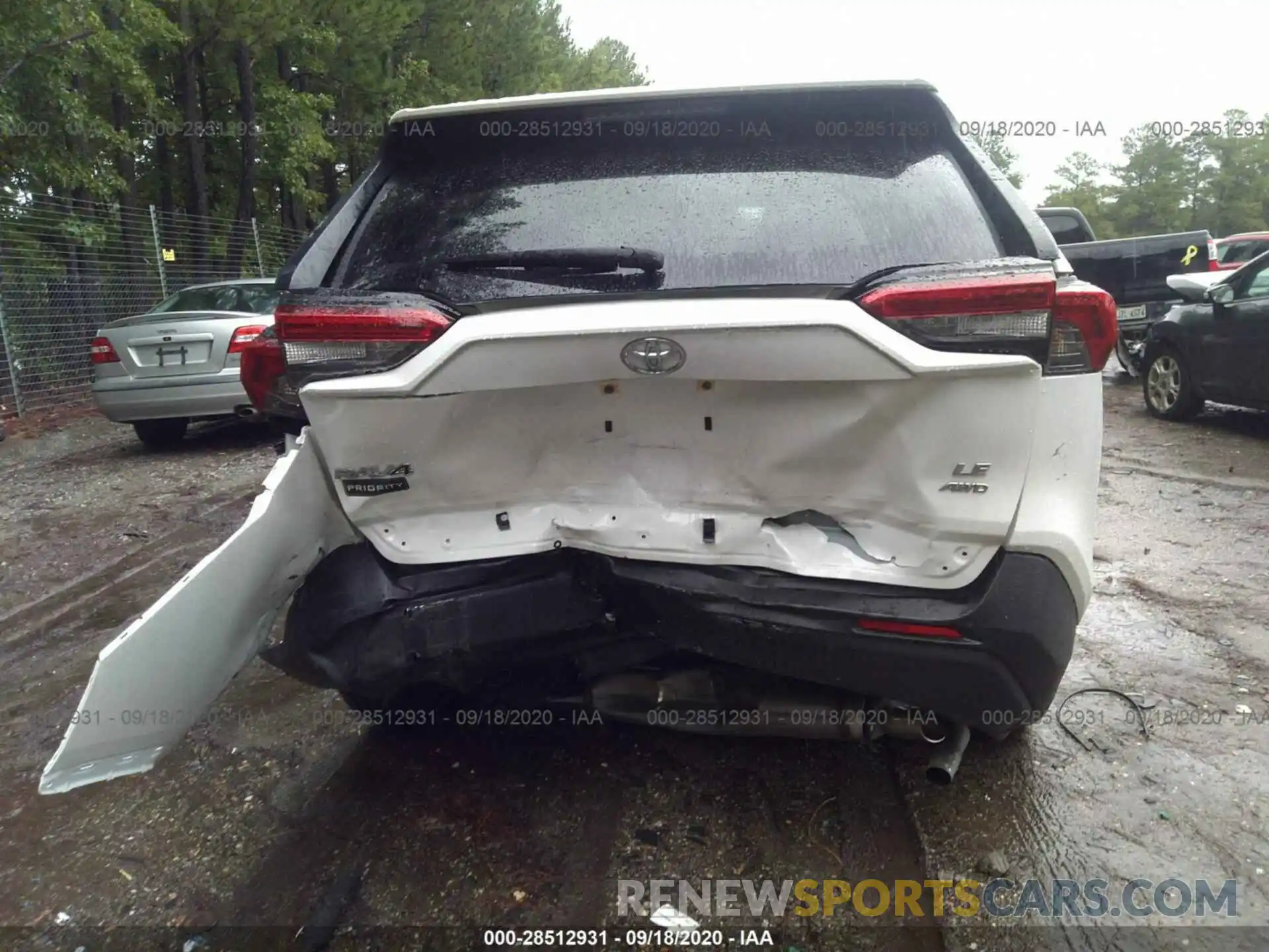 6 Photograph of a damaged car JTMG1RFV4LD055034 TOYOTA RAV4 2020