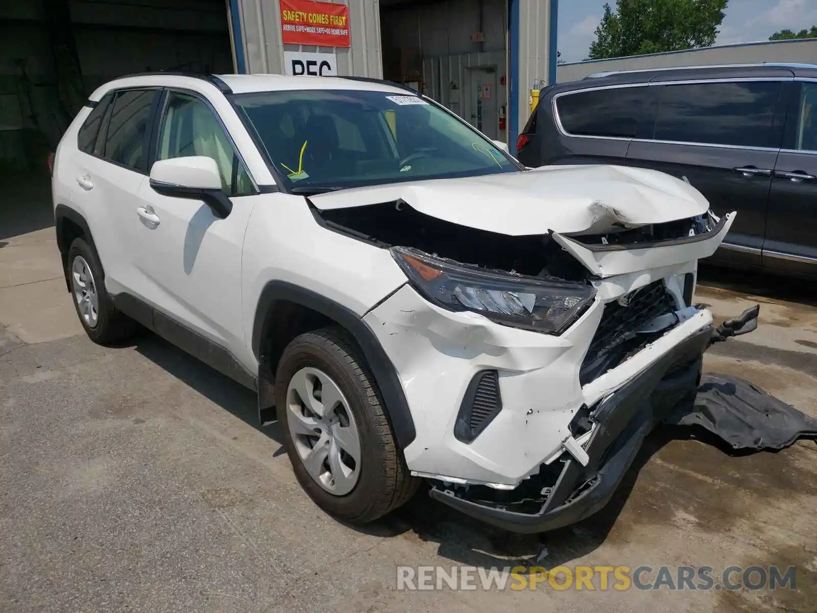 1 Photograph of a damaged car JTMG1RFV4LD063344 TOYOTA RAV4 2020