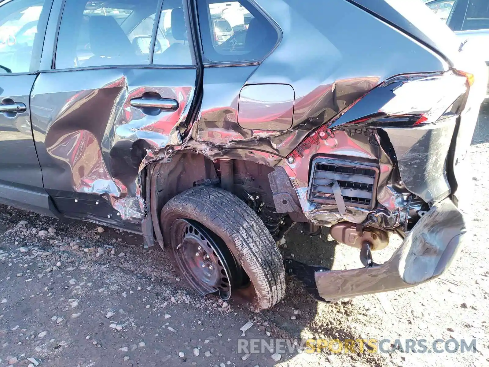 9 Photograph of a damaged car JTMG1RFV4LD064719 TOYOTA RAV4 2020