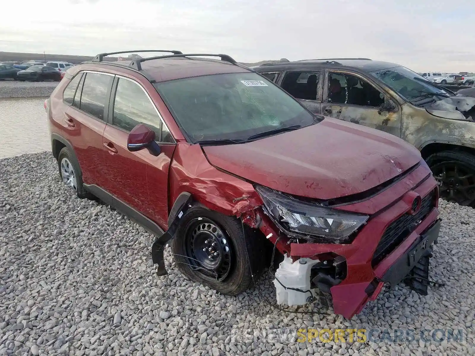 1 Photograph of a damaged car JTMG1RFV6LD049400 TOYOTA RAV4 2020