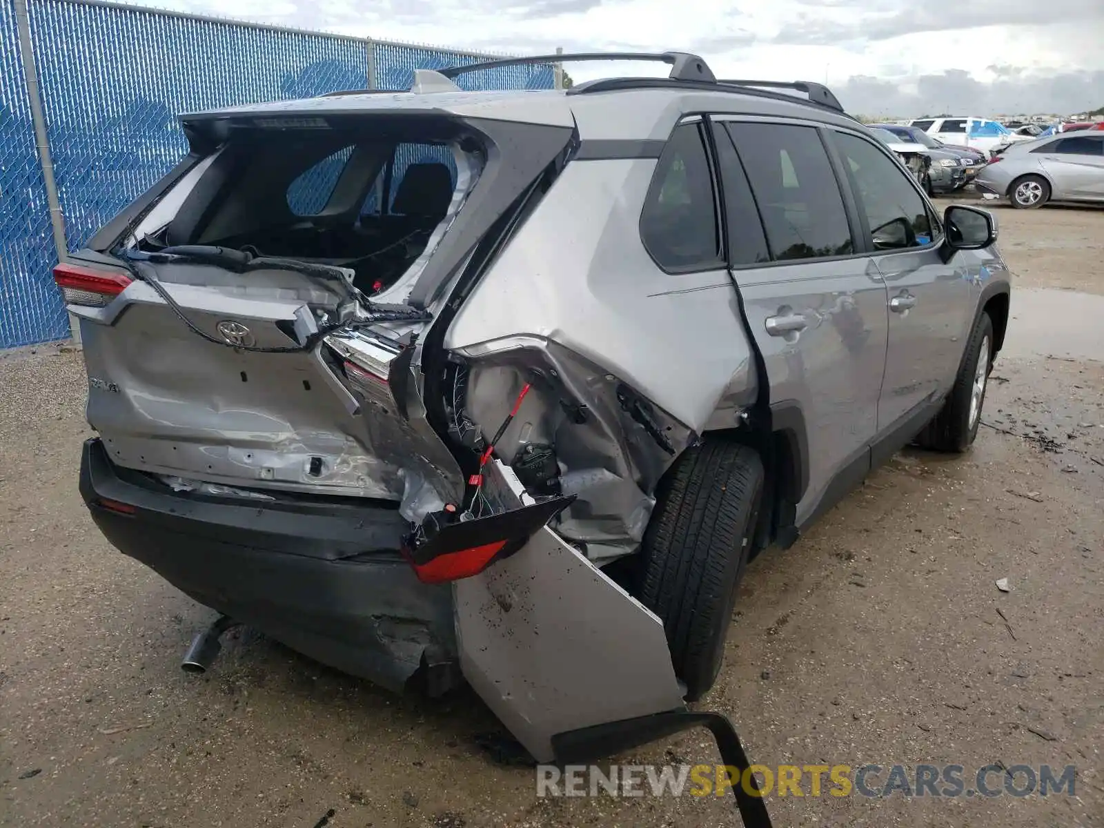 4 Photograph of a damaged car JTMG1RFV7LD060311 TOYOTA RAV4 2020