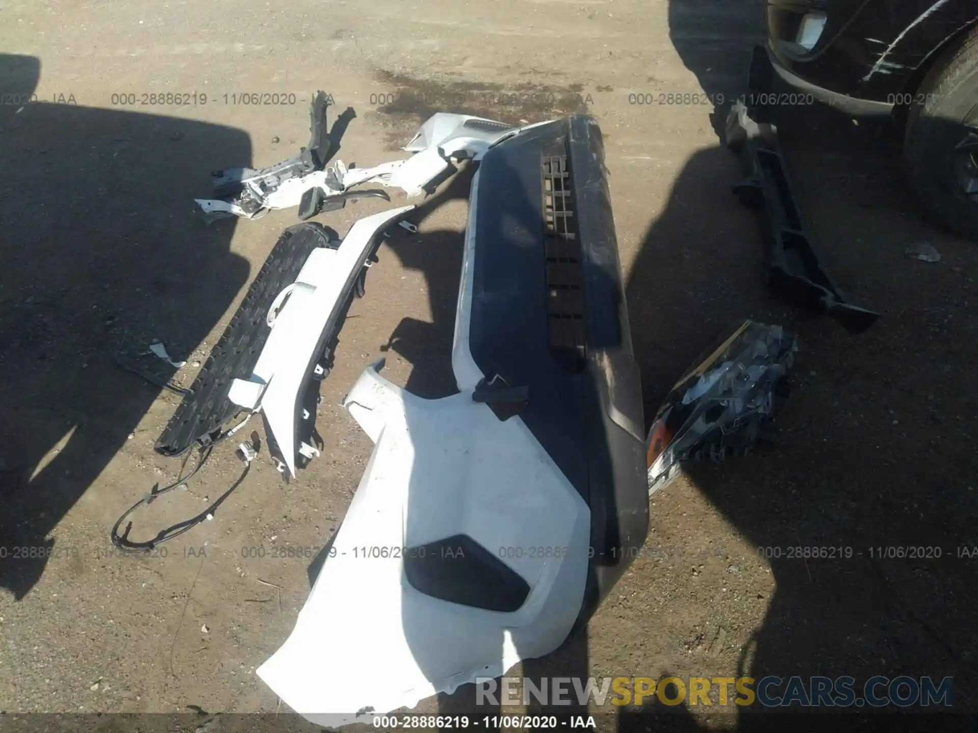 12 Photograph of a damaged car JTMG1RFV8LD063024 TOYOTA RAV4 2020