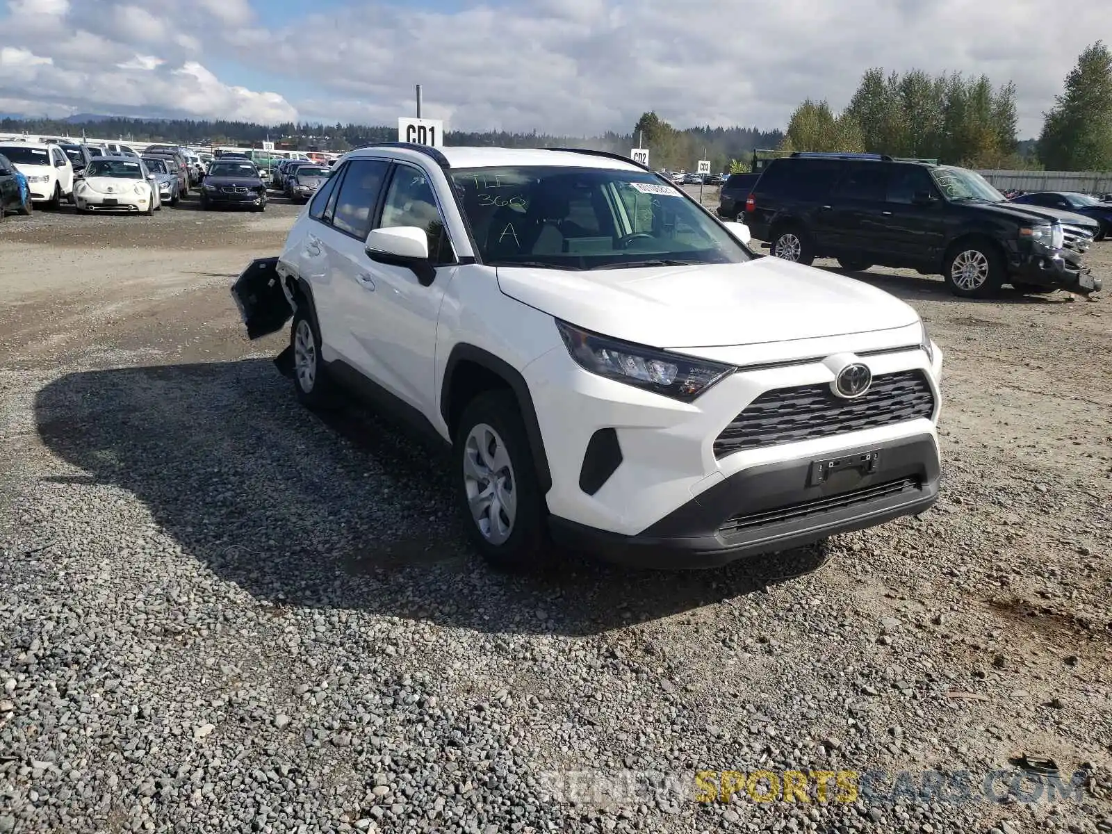 1 Photograph of a damaged car JTMG1RFV8LD063198 TOYOTA RAV4 2020