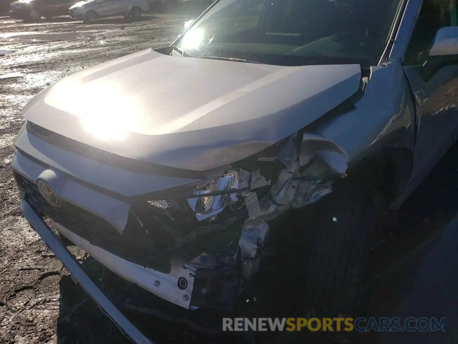 9 Photograph of a damaged car JTMG1RFV9LD065056 TOYOTA RAV4 2020