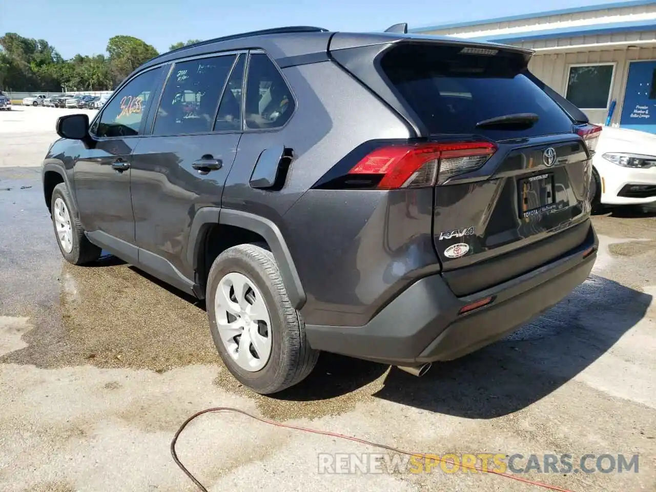 3 Photograph of a damaged car JTMH1RFV0LD047517 TOYOTA RAV4 2020