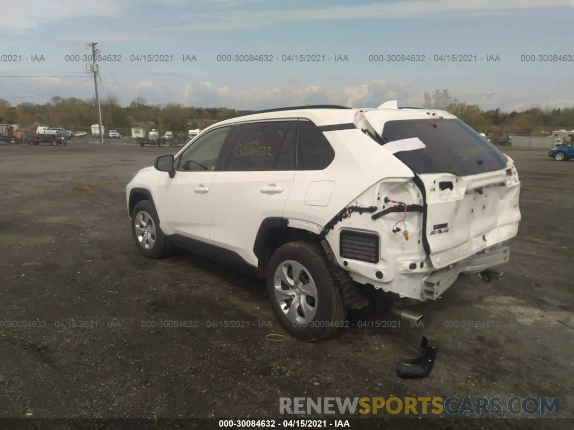 3 Photograph of a damaged car JTMH1RFV1LD060258 TOYOTA RAV4 2020