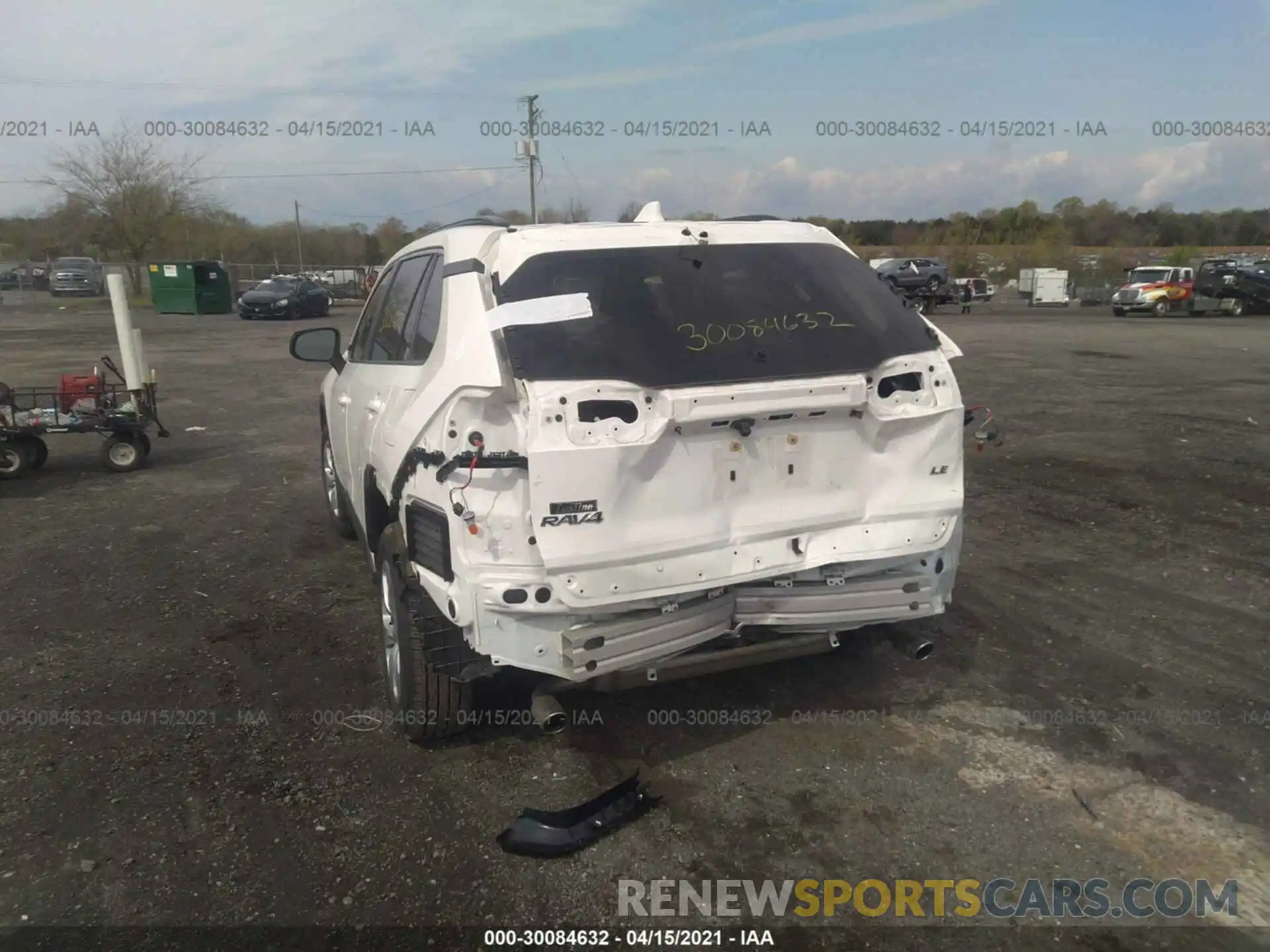 6 Photograph of a damaged car JTMH1RFV1LD060258 TOYOTA RAV4 2020