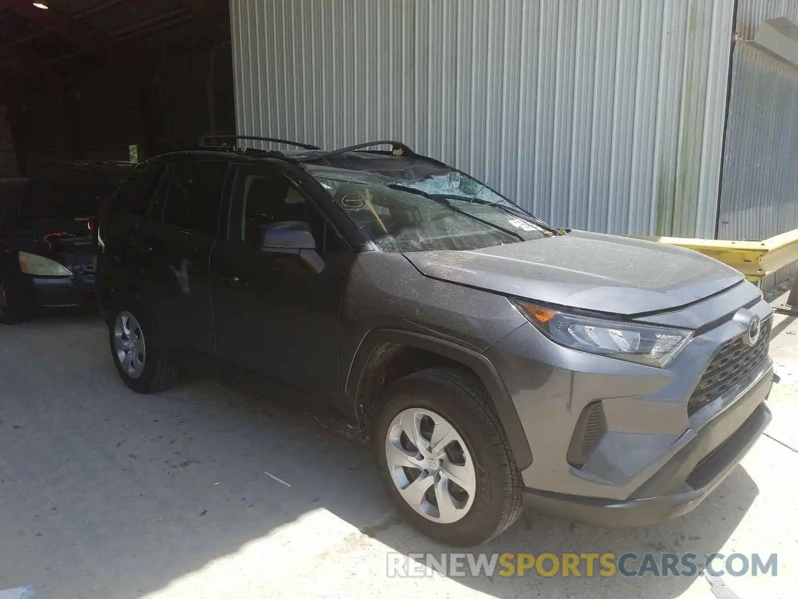 1 Photograph of a damaged car JTMH1RFV2LD050886 TOYOTA RAV4 2020