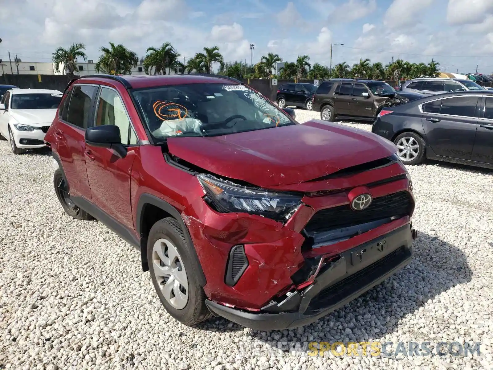 1 Photograph of a damaged car JTMH1RFV3LD048290 TOYOTA RAV4 2020