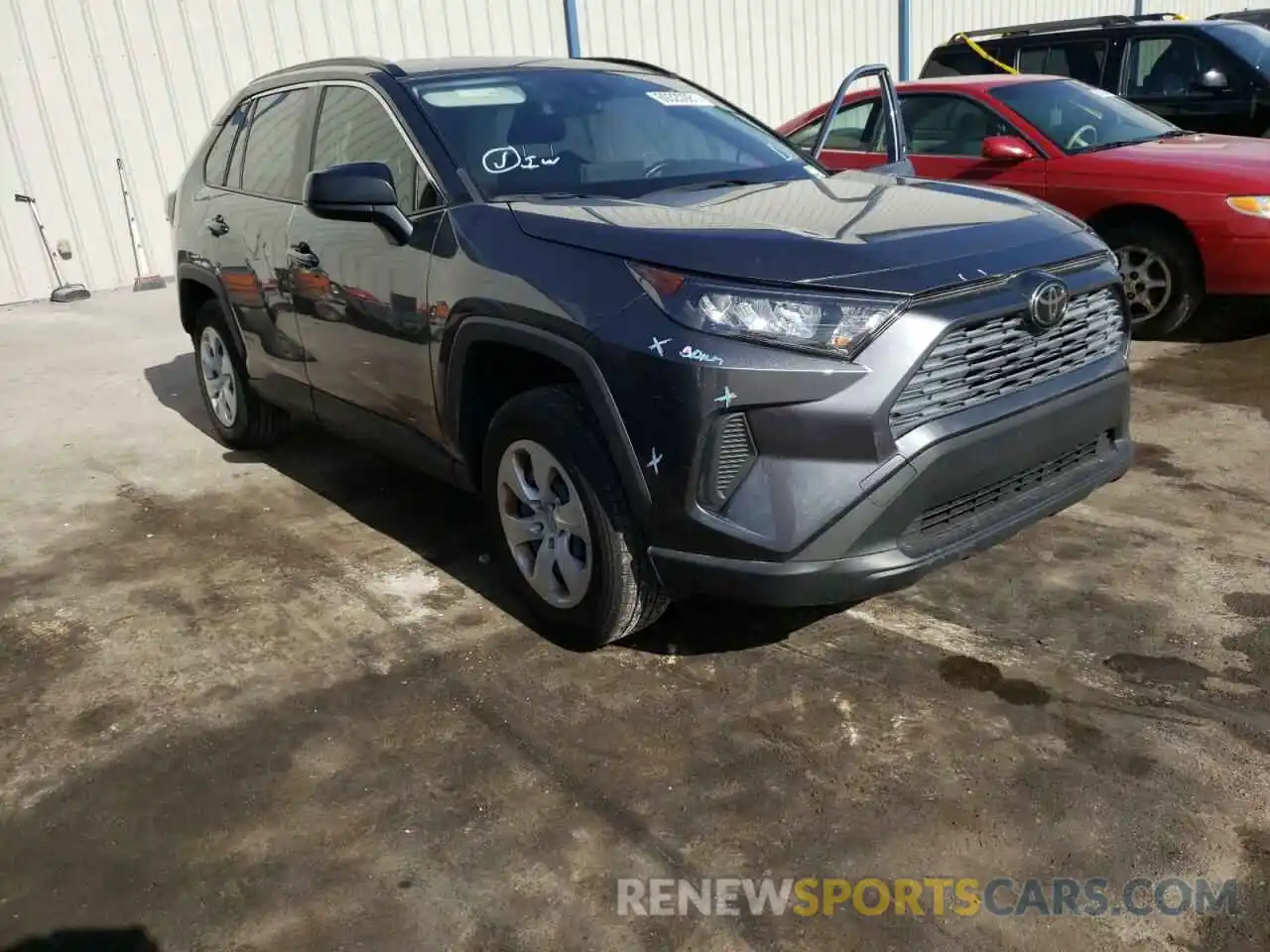 1 Photograph of a damaged car JTMH1RFV4LD045530 TOYOTA RAV4 2020