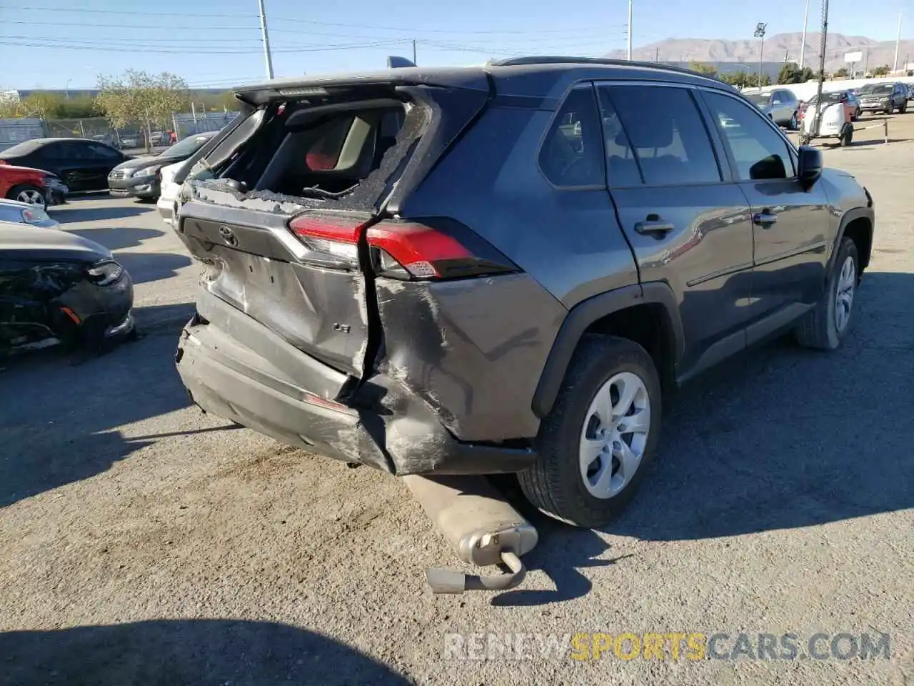 4 Photograph of a damaged car JTMH1RFV4LD522067 TOYOTA RAV4 2020