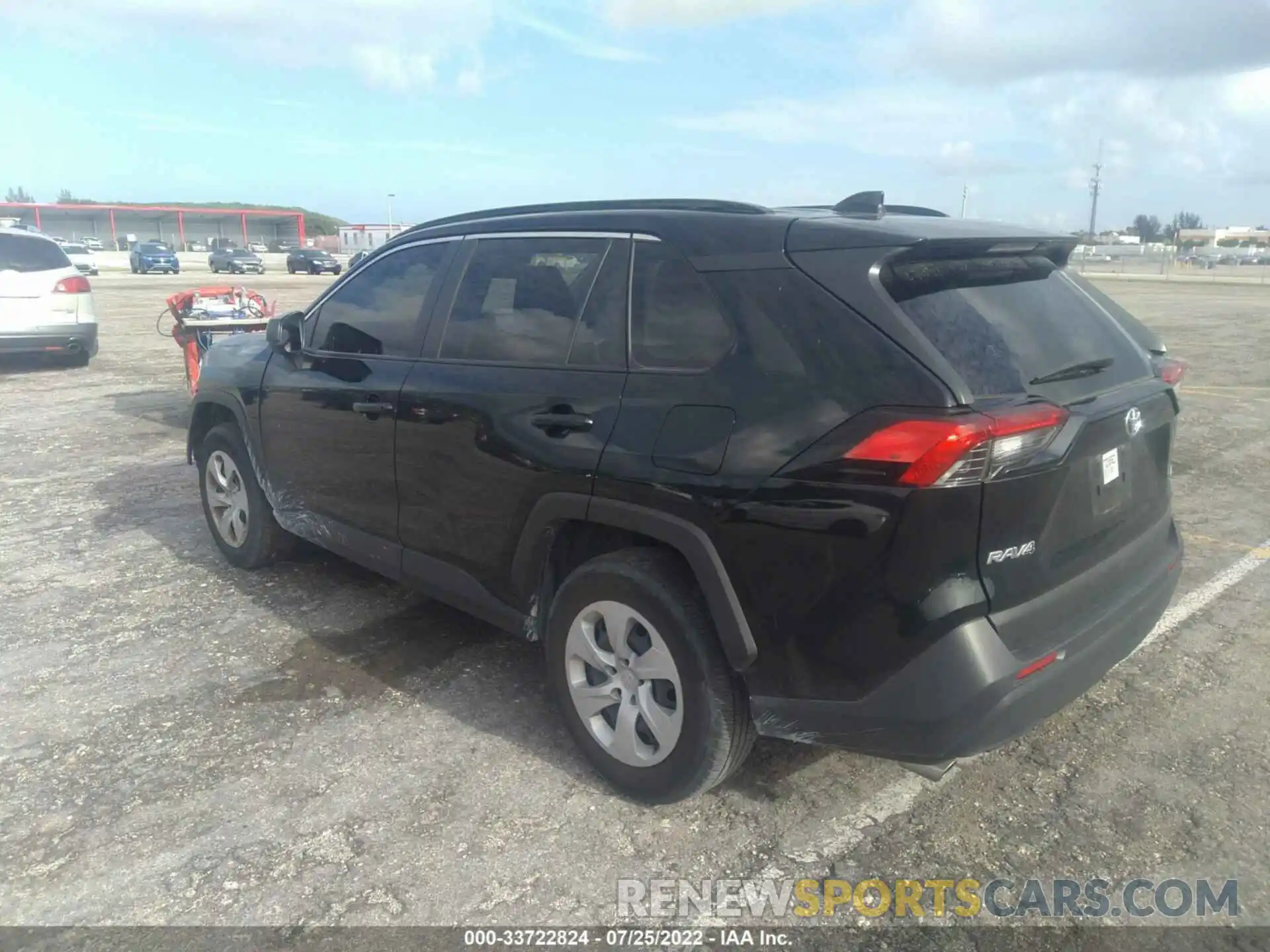 3 Photograph of a damaged car JTMH1RFV5LD522451 TOYOTA RAV4 2020