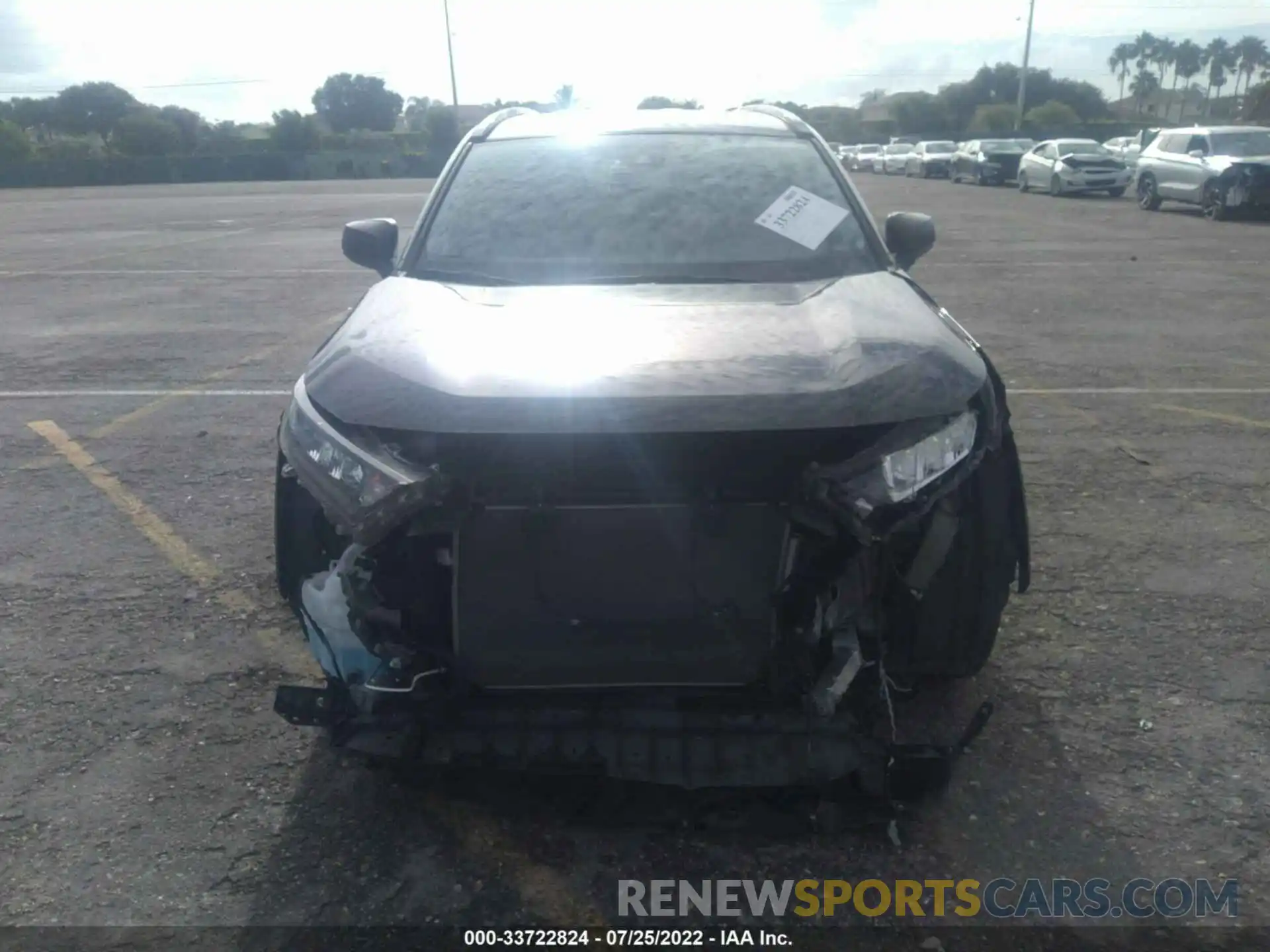 6 Photograph of a damaged car JTMH1RFV5LD522451 TOYOTA RAV4 2020