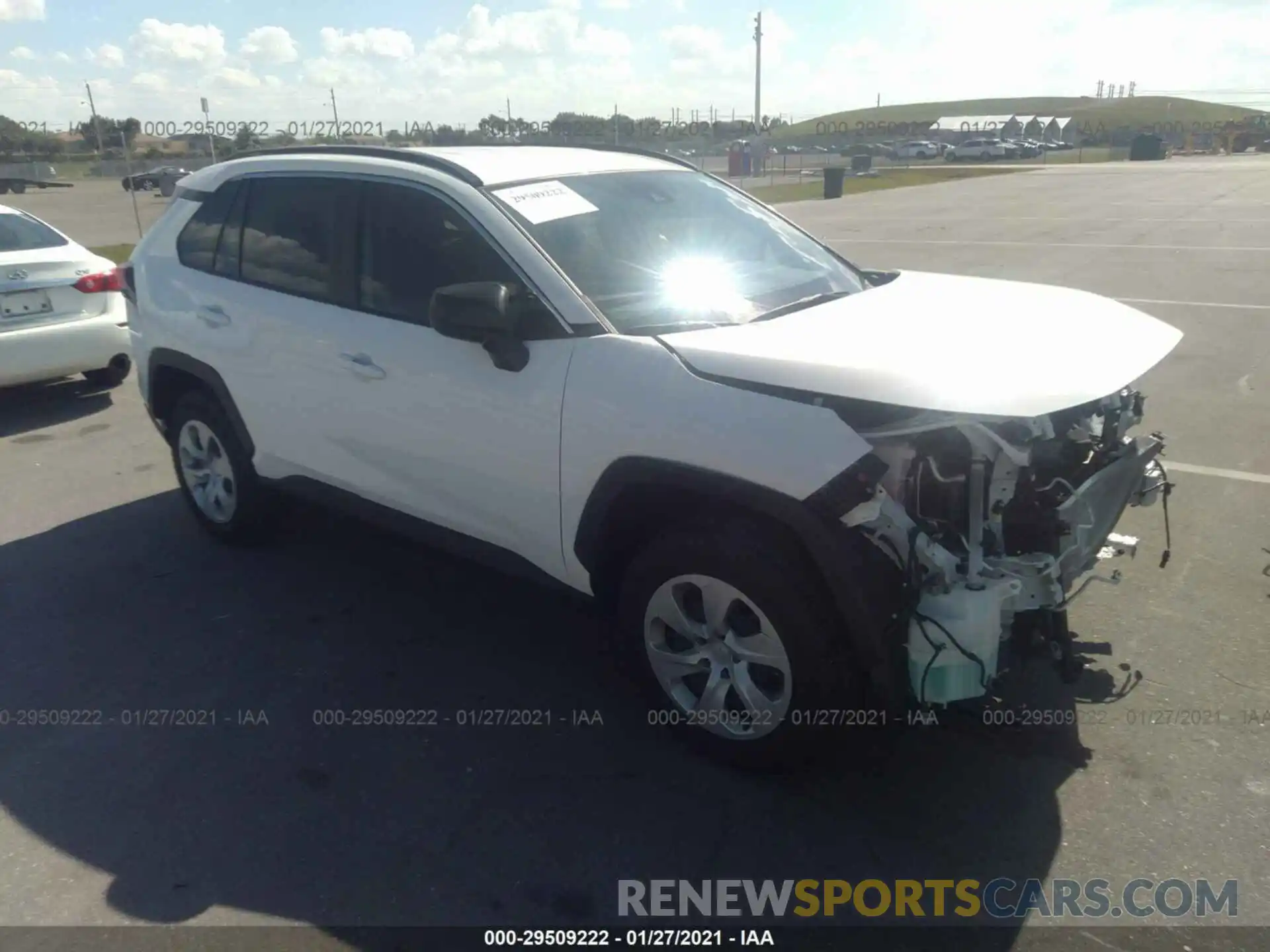 1 Photograph of a damaged car JTMH1RFV6LD522006 TOYOTA RAV4 2020