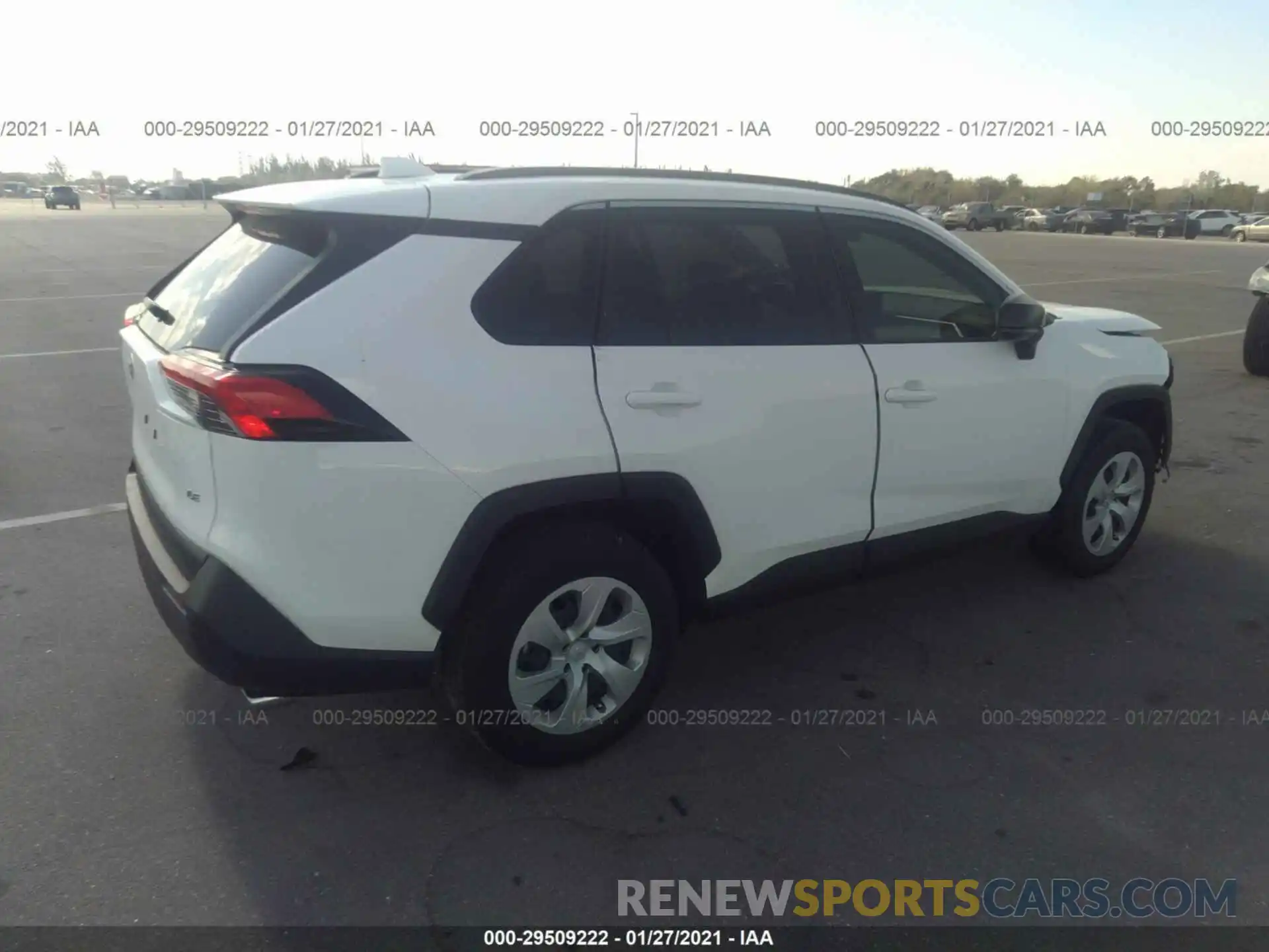 4 Фотография поврежденного автомобиля JTMH1RFV6LD522006 TOYOTA RAV4 2020