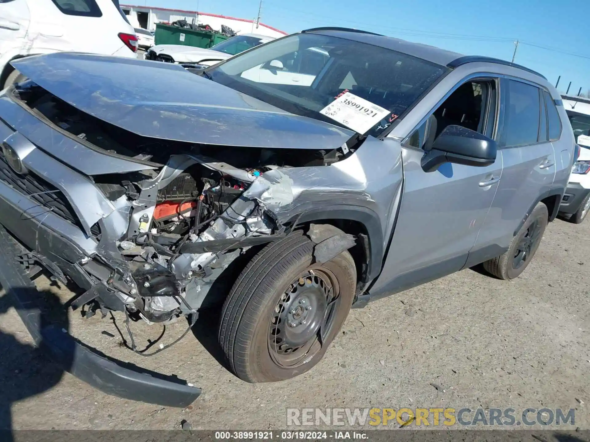 18 Фотография поврежденного автомобиля JTMH1RFV8LD050181 TOYOTA RAV4 2020