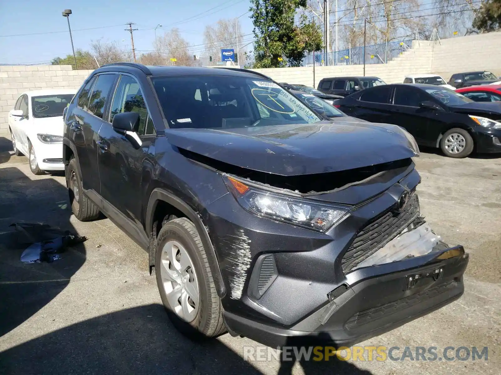 1 Photograph of a damaged car JTMH1RFV8LD050813 TOYOTA RAV4 2020