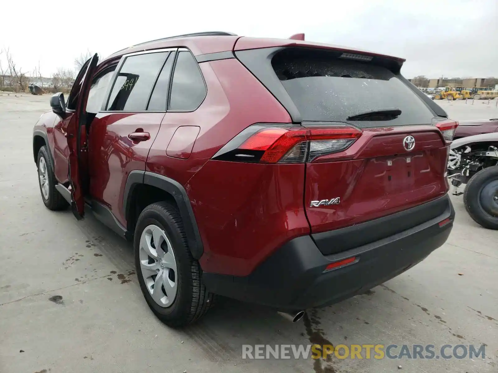 3 Photograph of a damaged car JTMH1RFV8LD518216 TOYOTA RAV4 2020