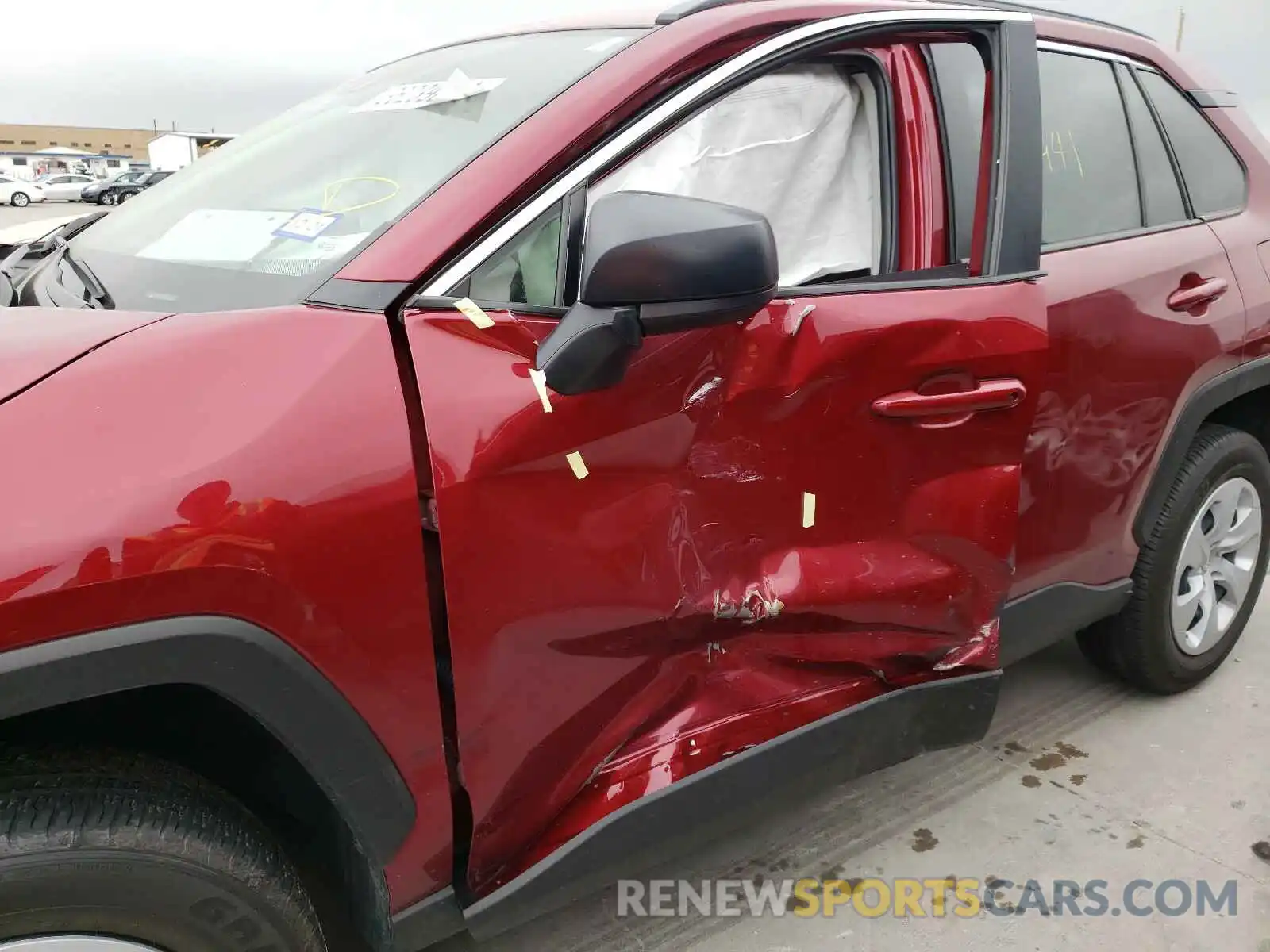 9 Photograph of a damaged car JTMH1RFV8LD518216 TOYOTA RAV4 2020