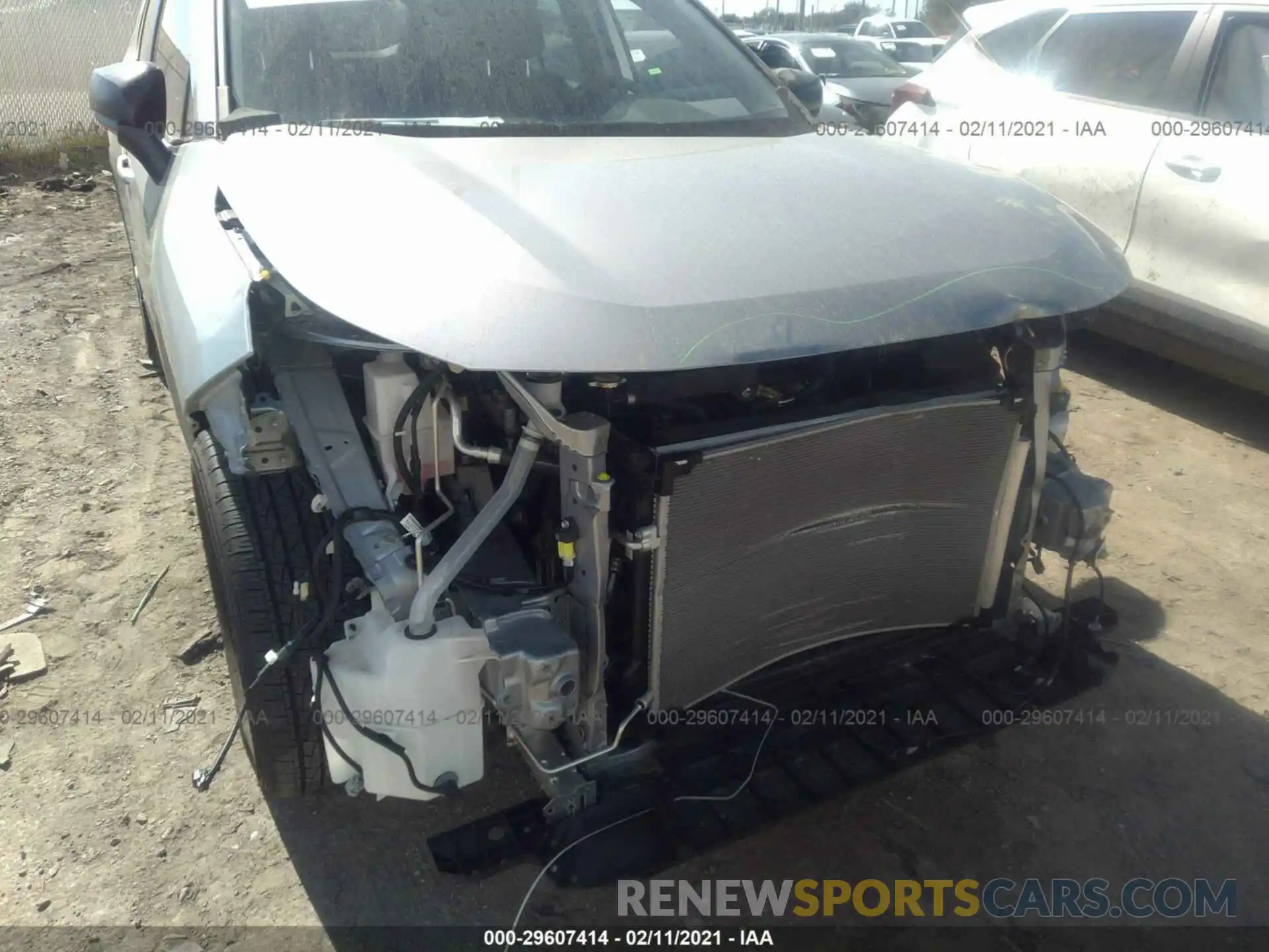 6 Photograph of a damaged car JTMH1RFV9LD045894 TOYOTA RAV4 2020