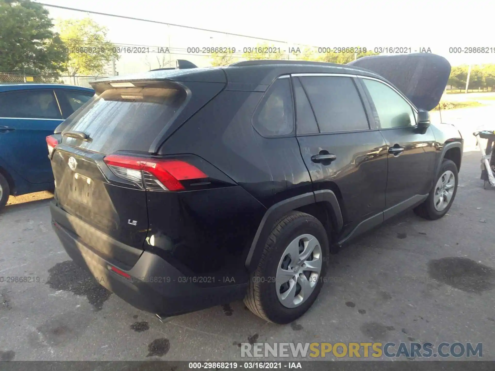 4 Photograph of a damaged car JTMH1RFV9LD051758 TOYOTA RAV4 2020